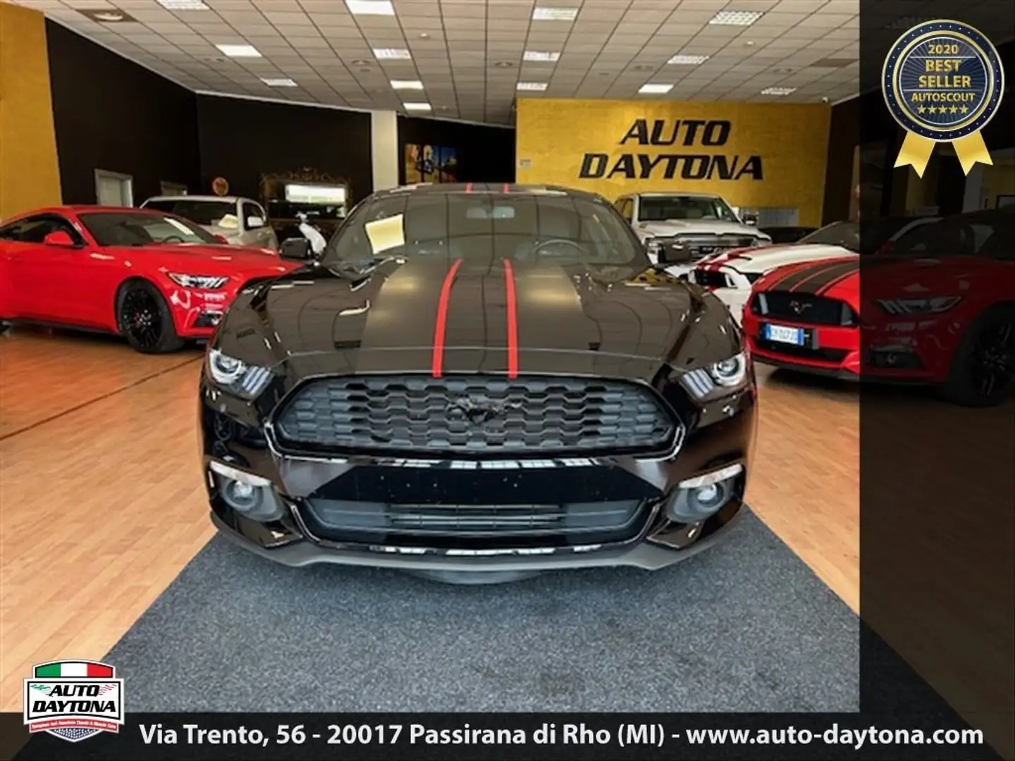 Ford Mustang Fastback 2.3 EcoBoost Autom. Noir - 1