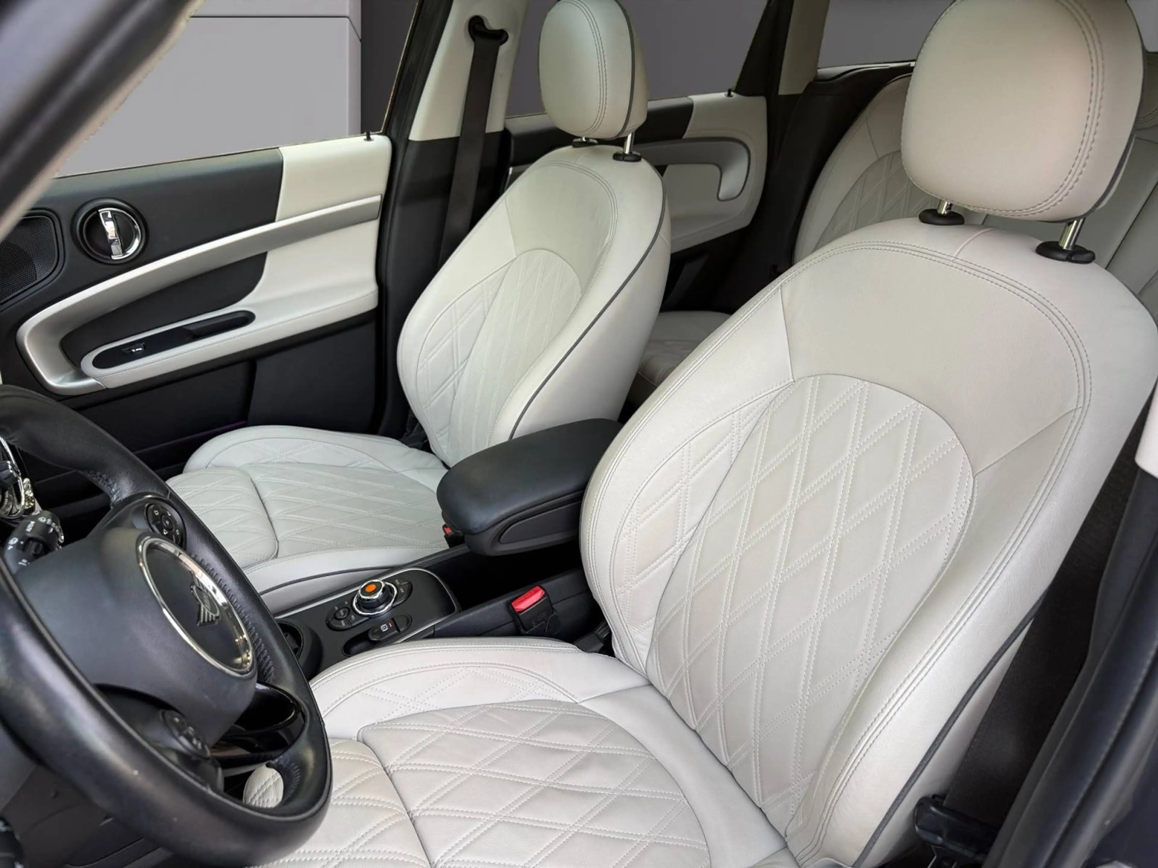 MINI Cooper SE Countryman Mini Countryman 1.5A PHEV Cooper S E ALL4 - GARANTIE 12 MOIS - FINITION EXCLUSIVE — photo 4