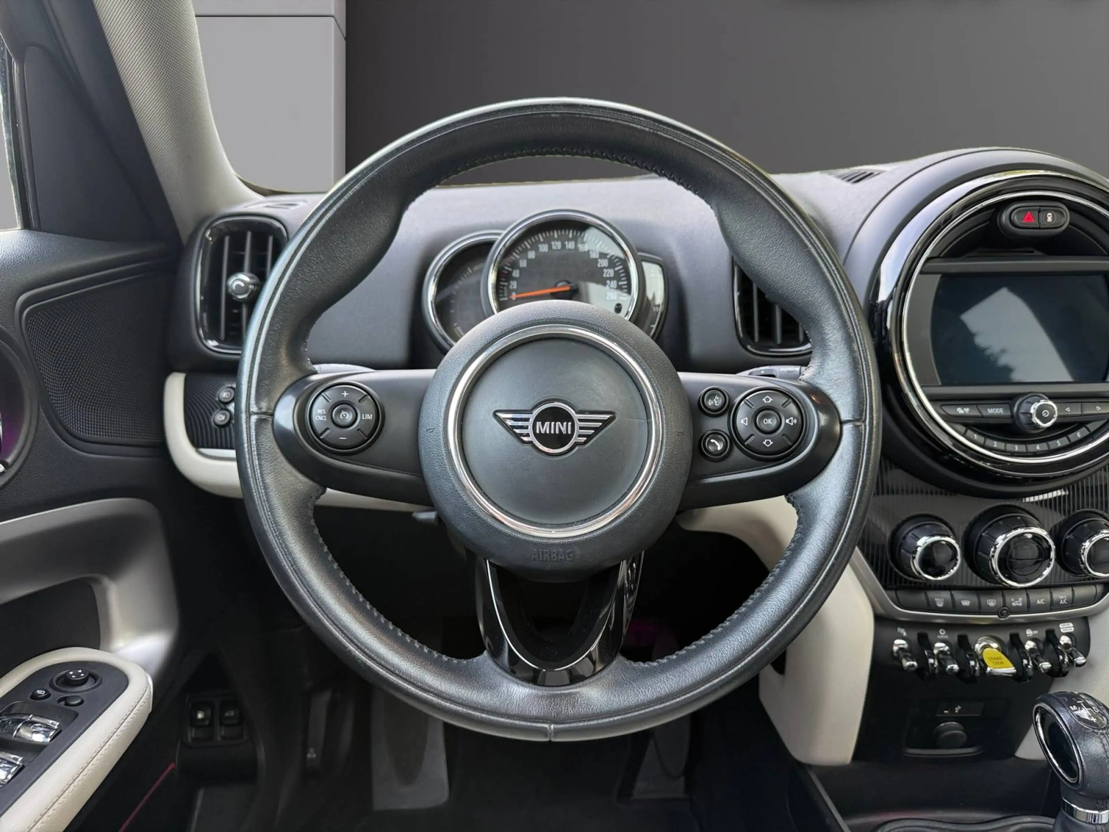 MINI Cooper SE Countryman Mini Countryman 1.5A PHEV Cooper S E ALL4 - GARANTIE 12 MOIS - FINITION EXCLUSIVE — photo 10