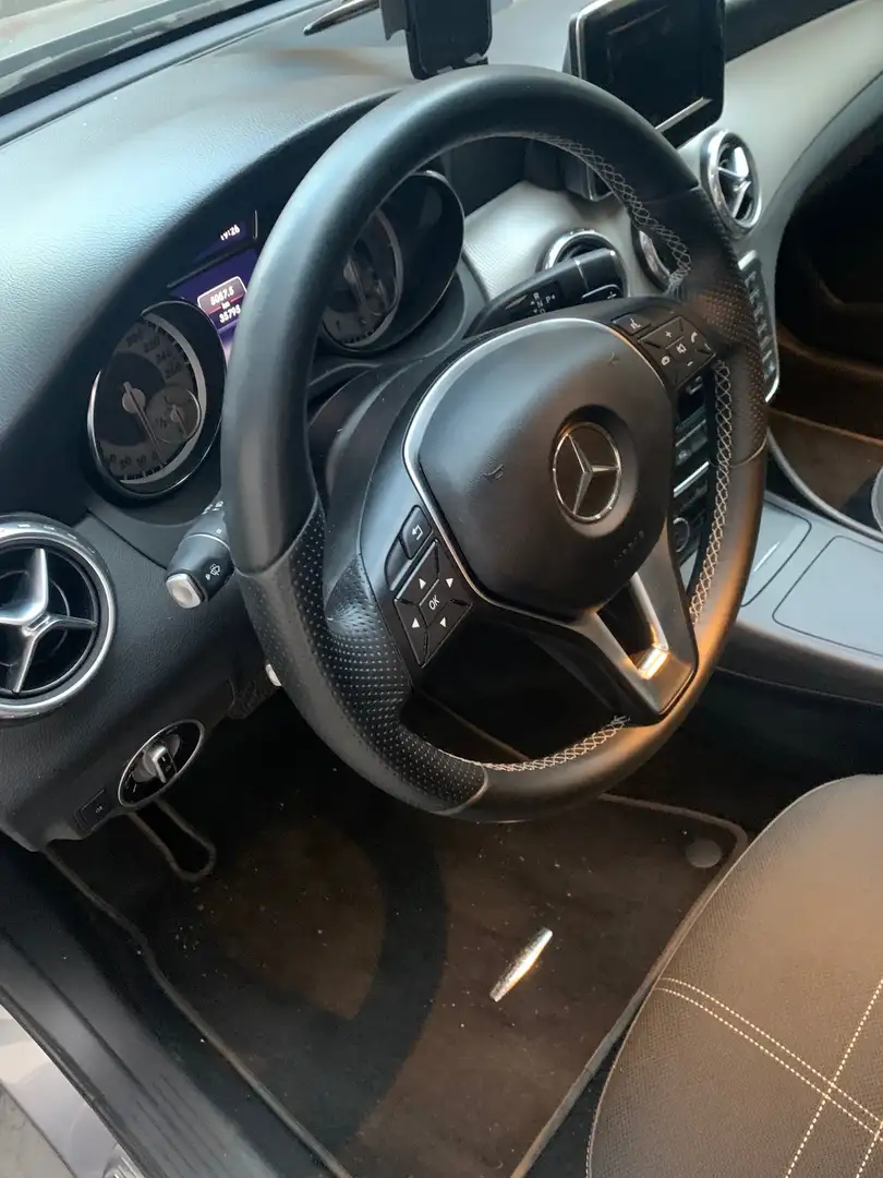Mercedes-Benz GLA 250 GLA-X156 2014 Sport 4matic auto Grey - 1
