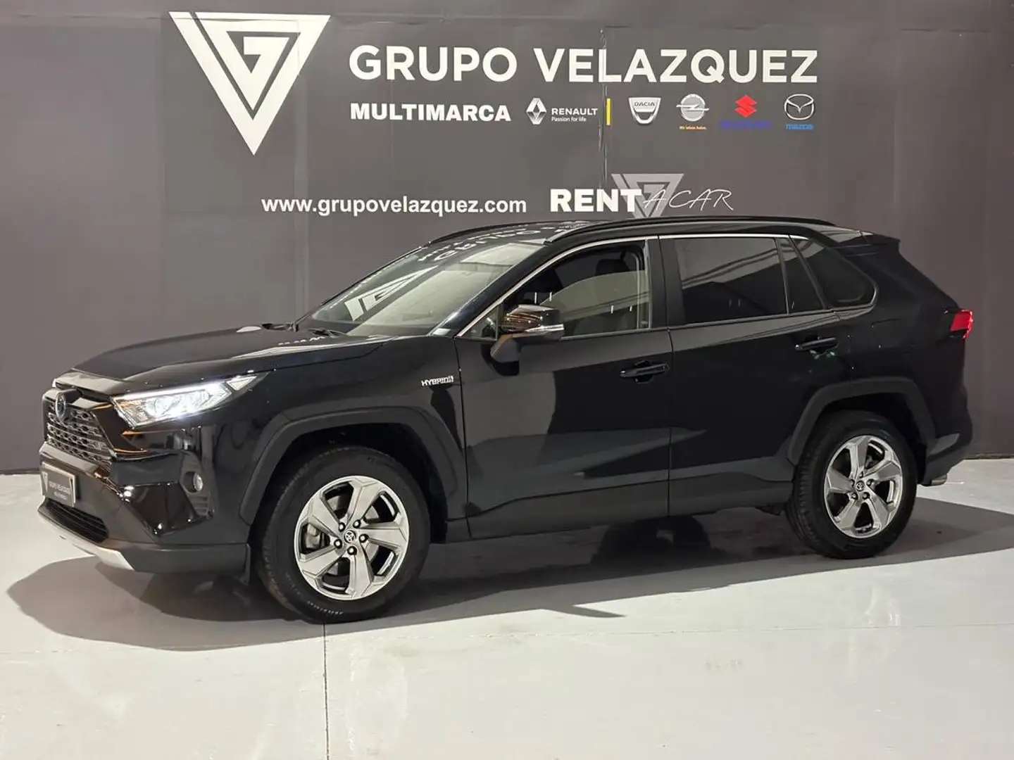 Toyota RAV 4 2.5 hybrid 2WD Advance Zwart - 1