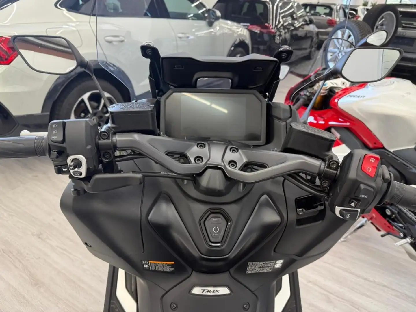 Yamaha T-Max 560 Sport GARANZIA YAMAHA Nero - 2