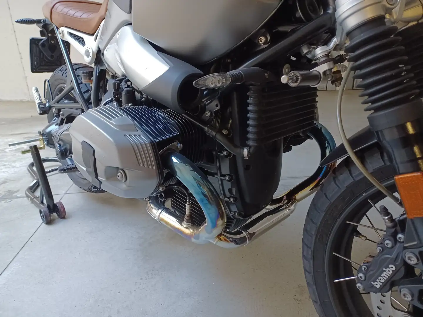 BMW R nineT Scrambler Grigio - 2