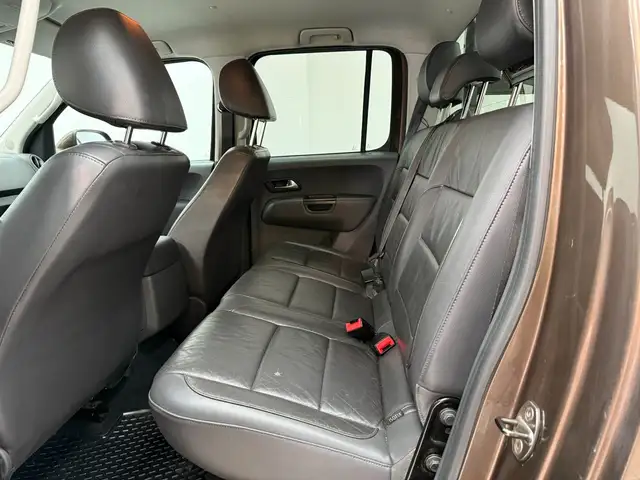 Volkswagen Amarok view 13