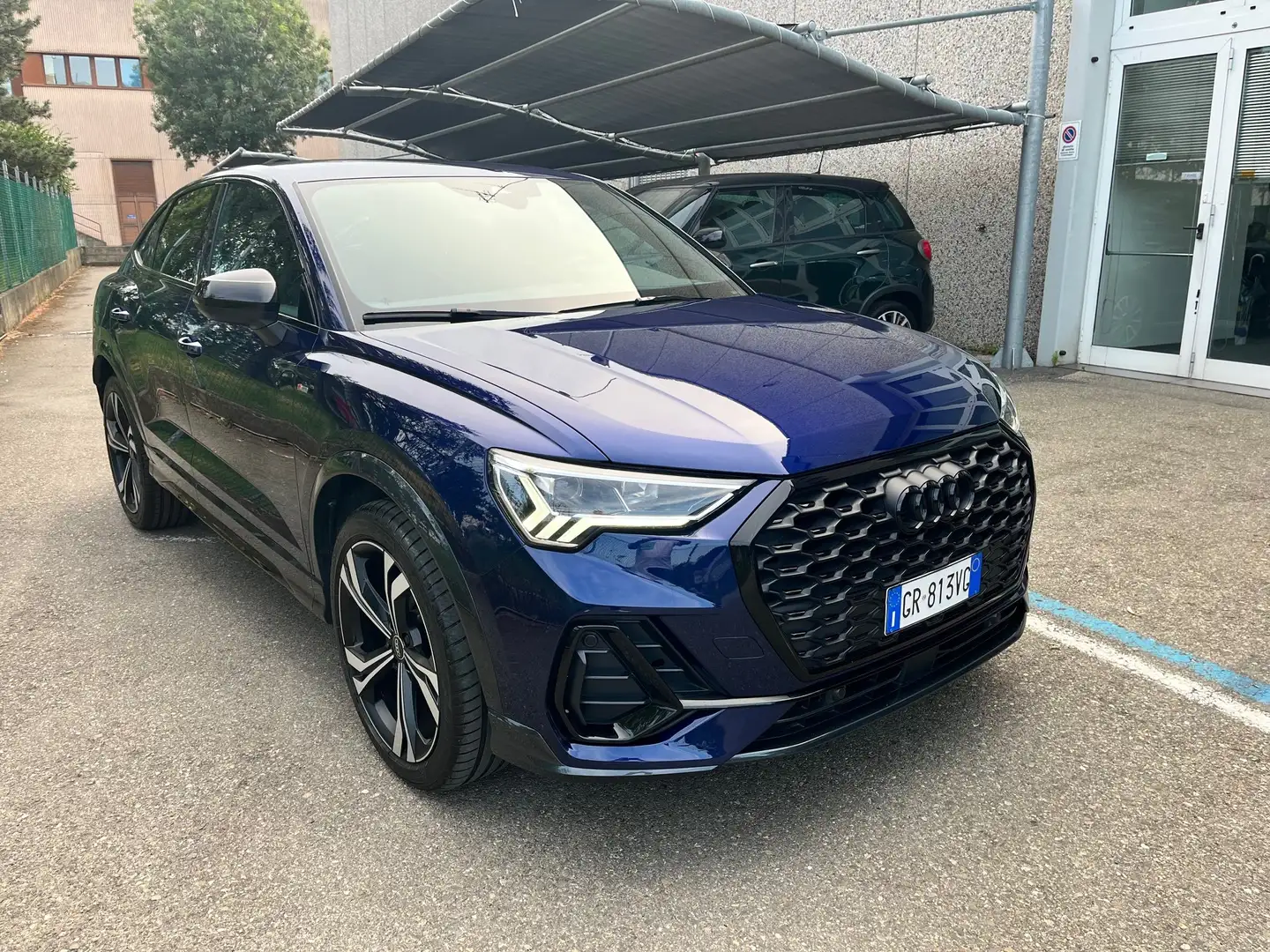 Audi Q3 Q3 Sportback 35 2.0 tdi Identity Black s-tronic - 1