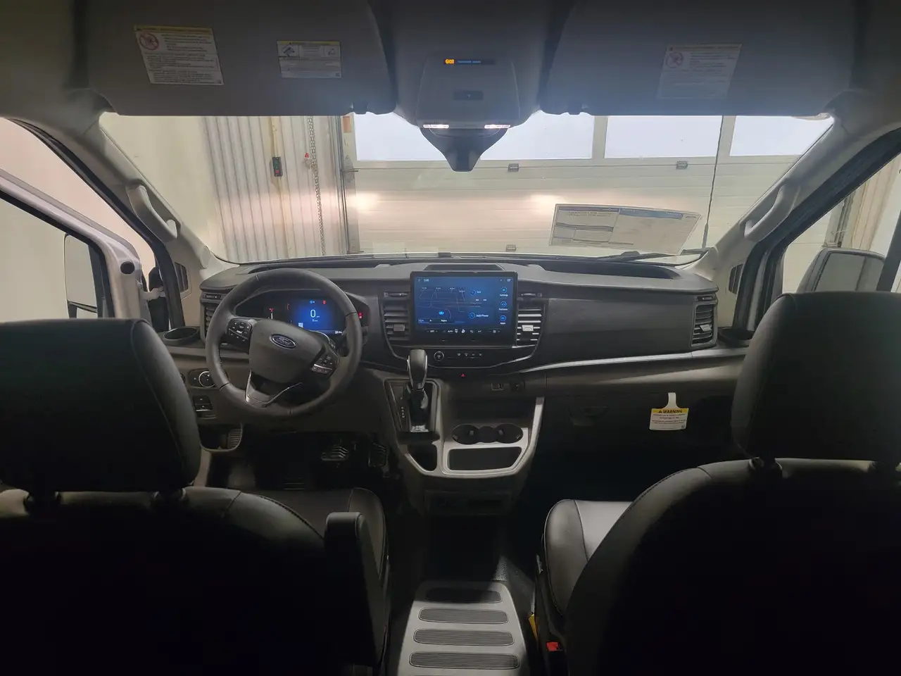 Ford Transit Cargo Van снимка Ford Transit Cargo Van
