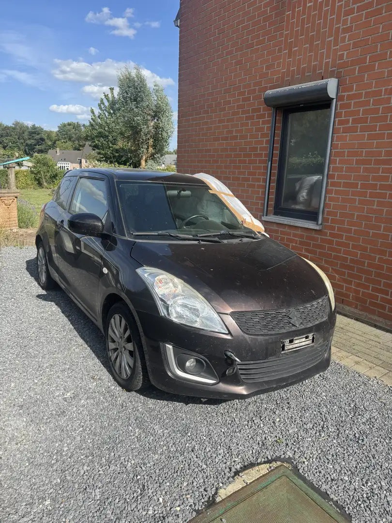 Suzuki Swift Accidentée - 1