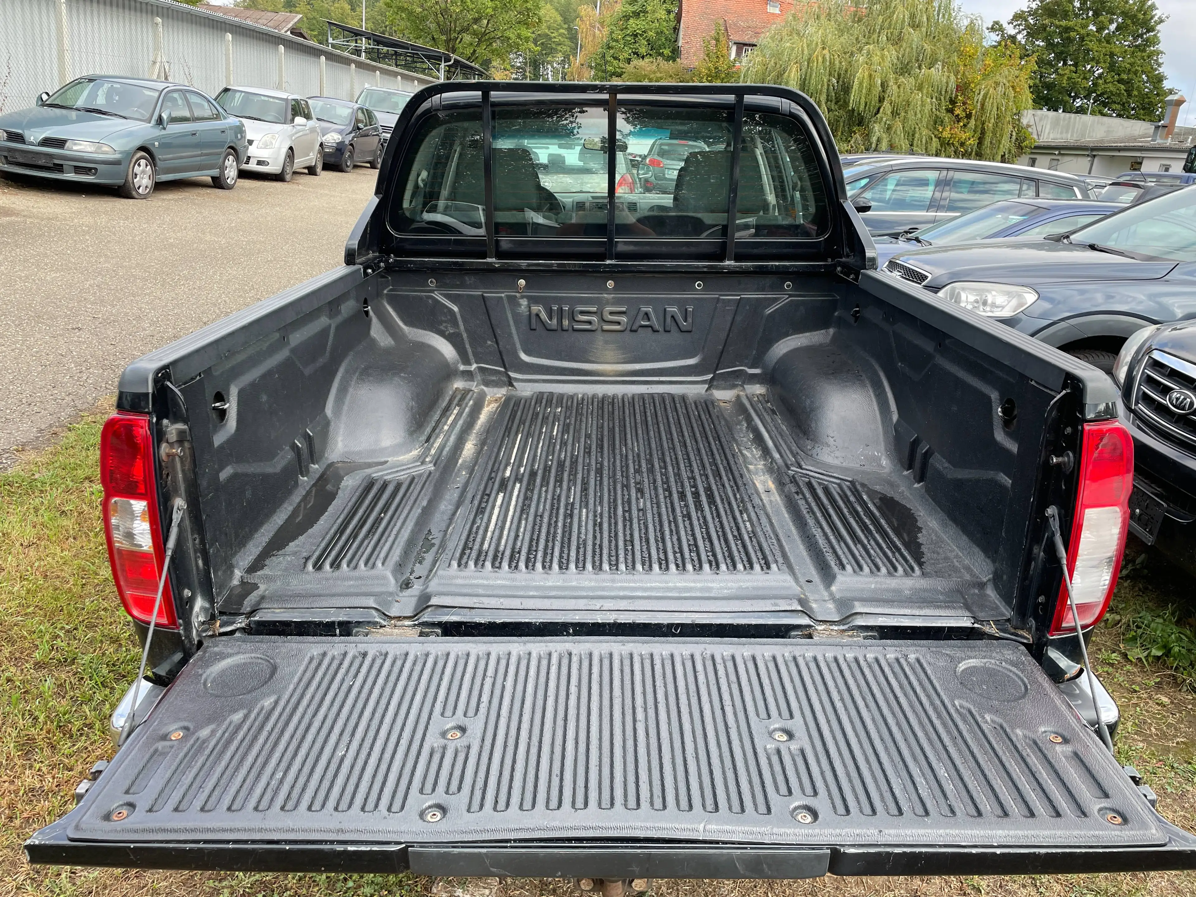 Nissan Navara KingCab Business 4X4 — photo 11