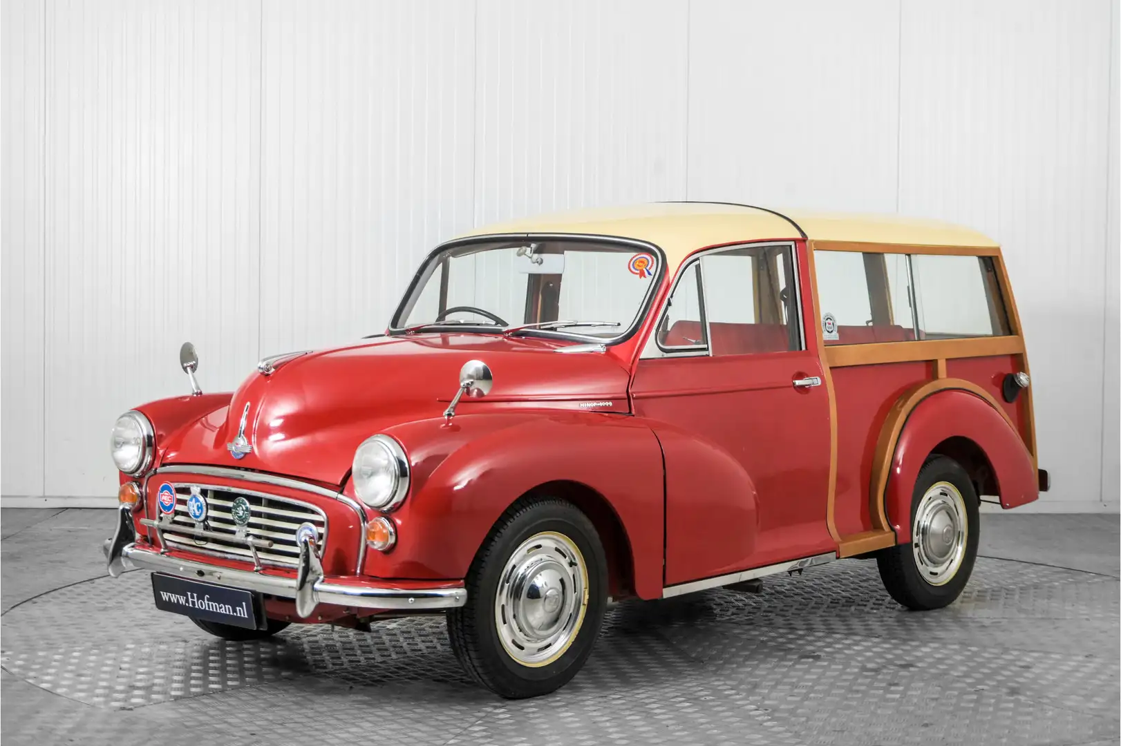 Oldtimer Morris Minor Traveller 1000 Rot - 1