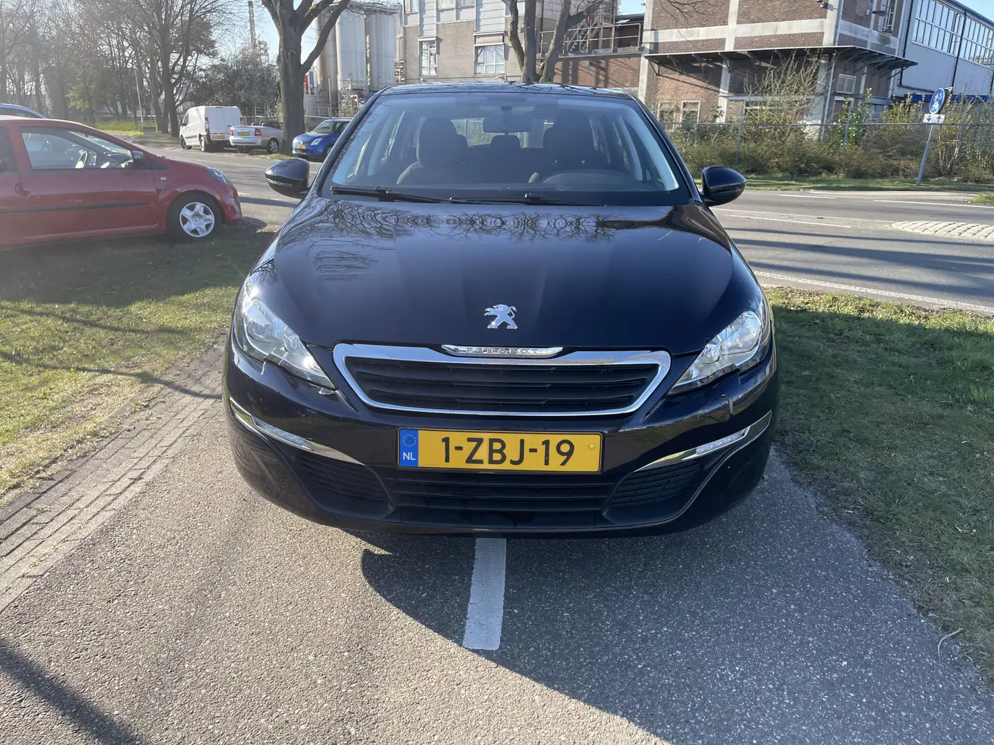 Peugeot 308 SW 1.2 e-THP Active | Navigatie | Trekhaak | Cruis Blau - 2