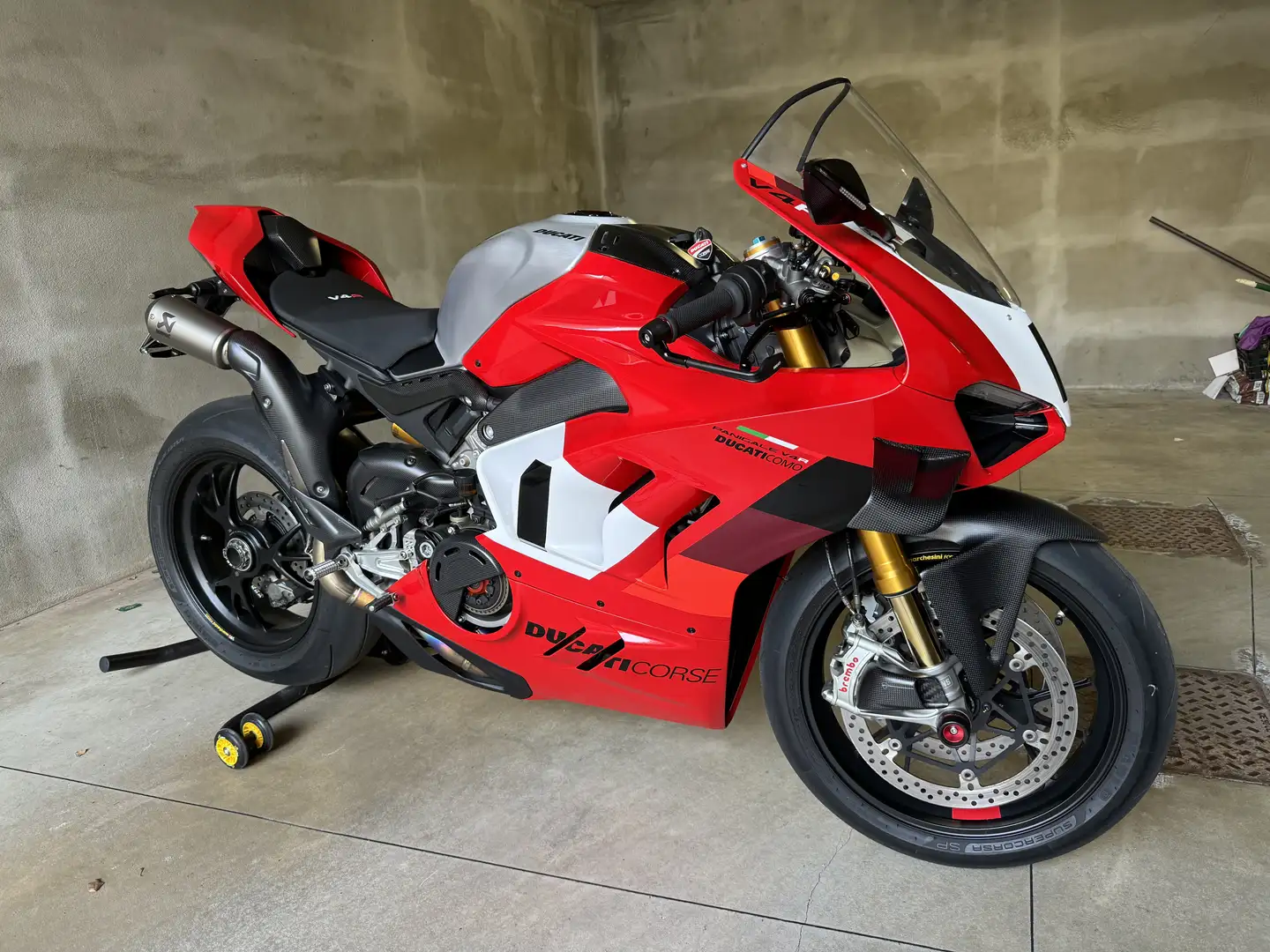 Ducati Panigale V4 R - 2