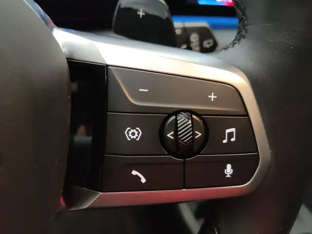 BMW 1 Series view 14