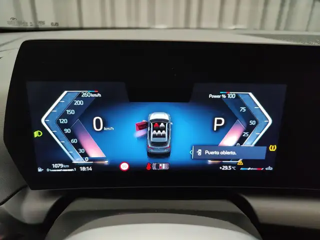 BMW 1 Series view 10