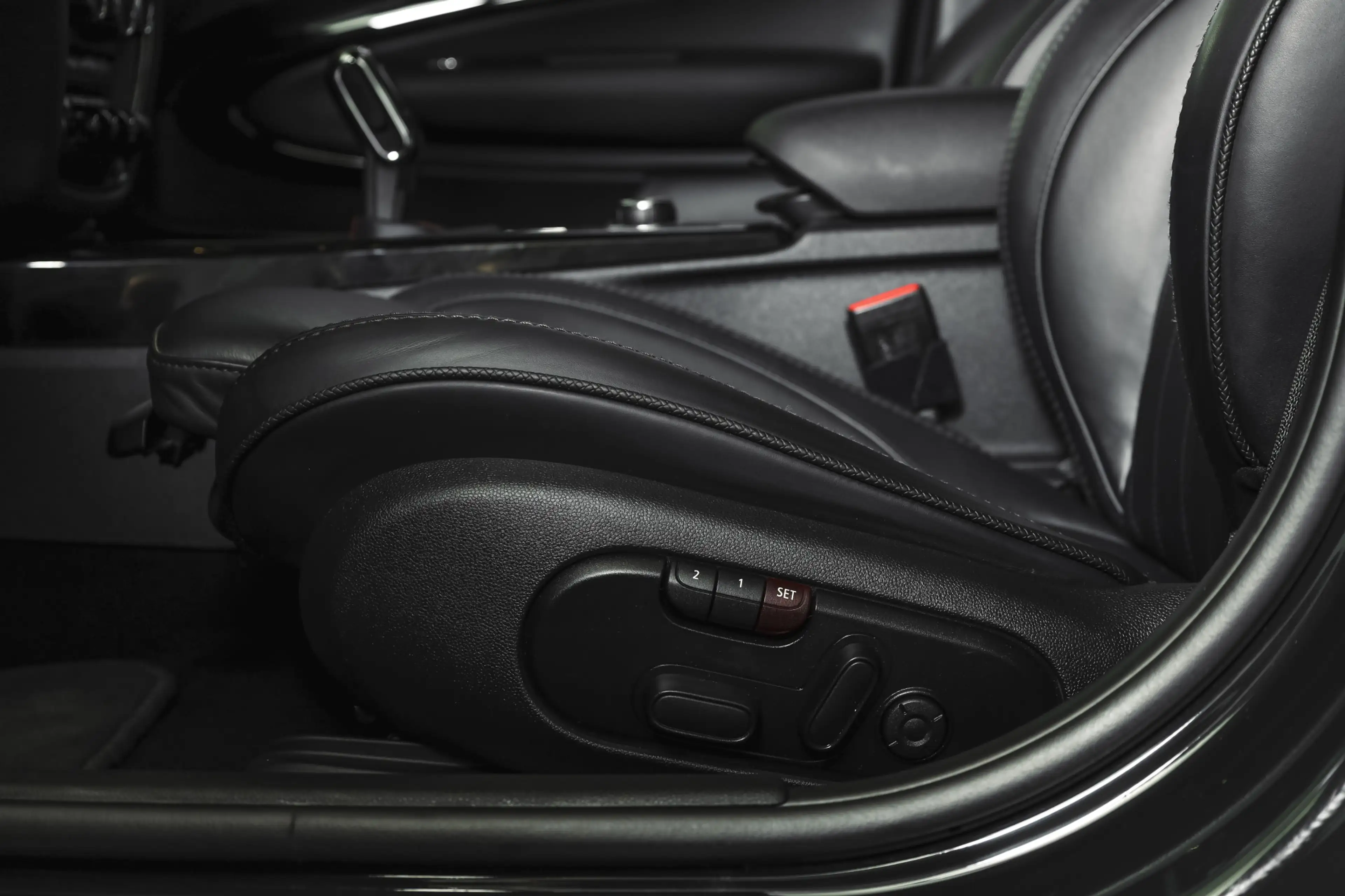 MINI John Cooper Works Clubman 2.0 JCW ALL4 Chili | S/K-Panodak | Adapt. Cruise | — photo 17