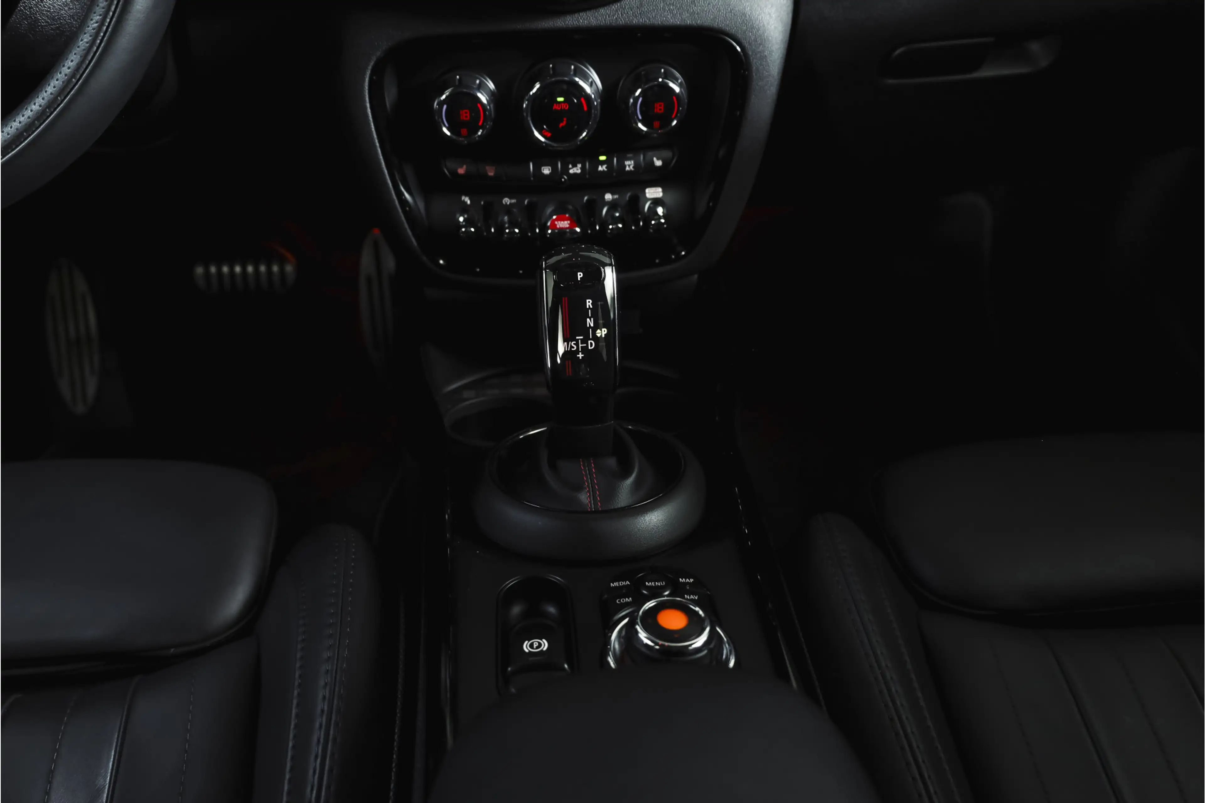 MINI John Cooper Works Clubman 2.0 JCW ALL4 Chili | S/K-Panodak | Adapt. Cruise | — photo 27