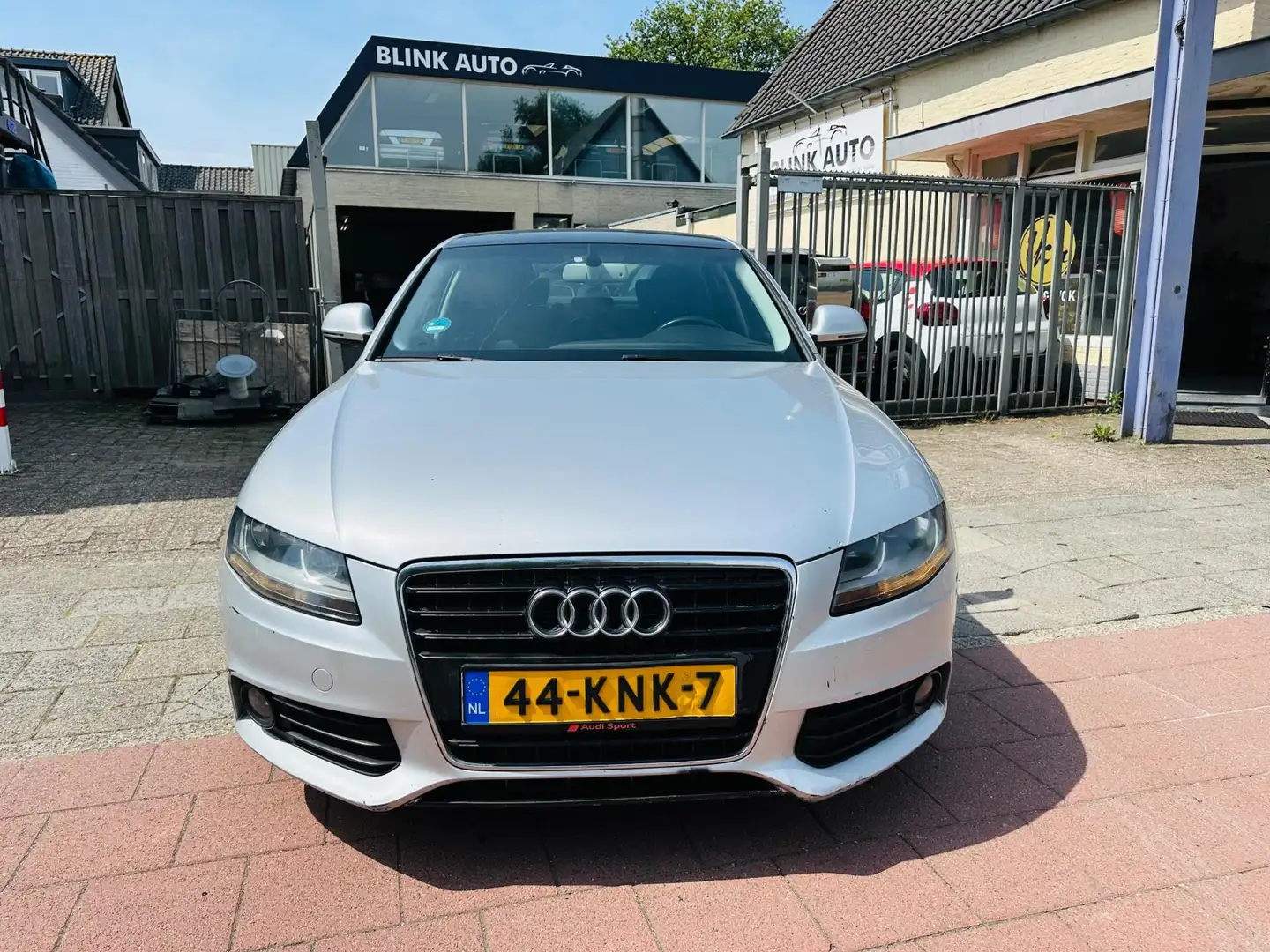 Audi A4 Limousine 1.8 TFSI Pro Line Business Clima Apk Gris - 2