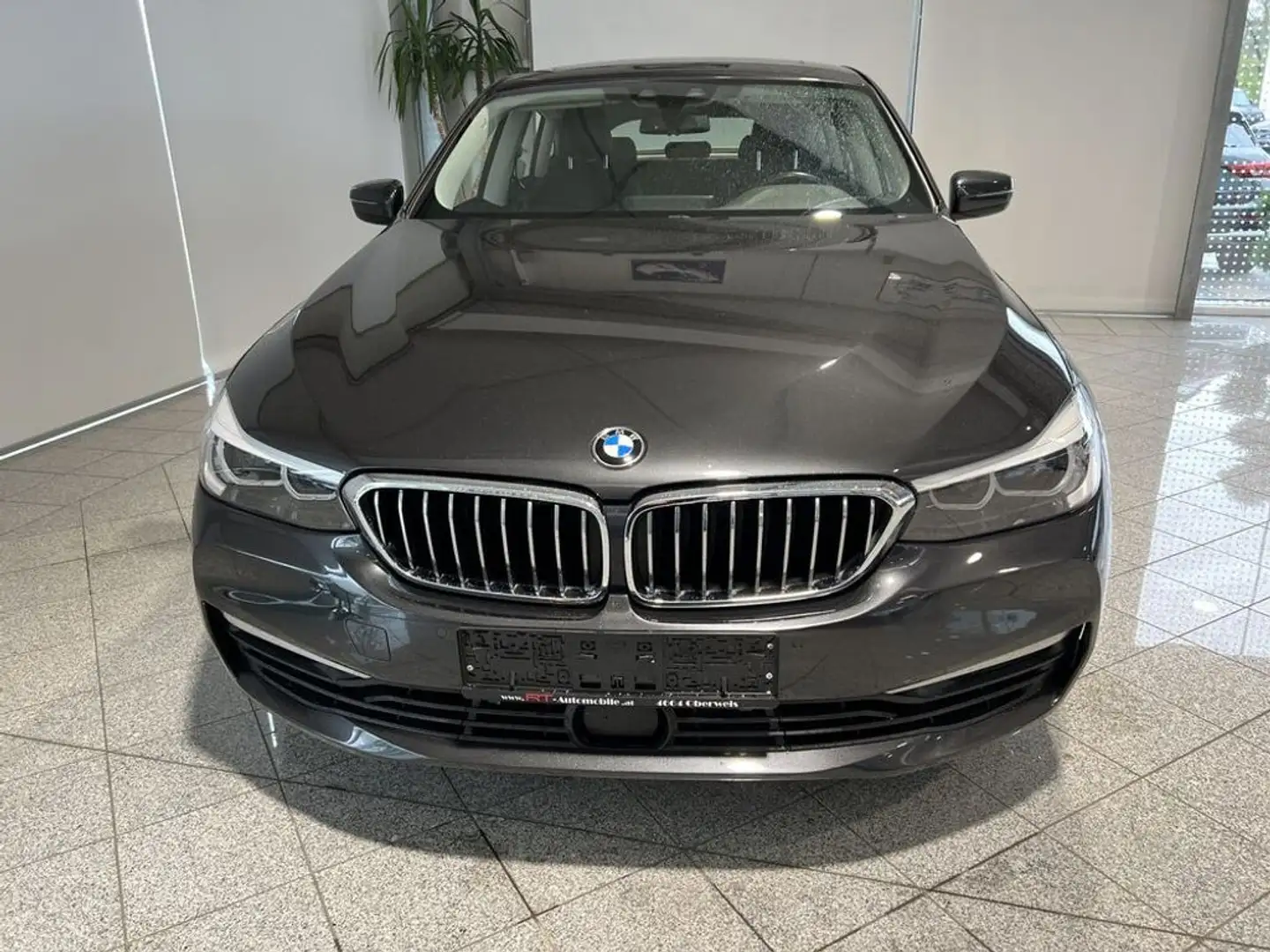 BMW 620 d ''Rückfahrkamera, AHK'' Szary - 2