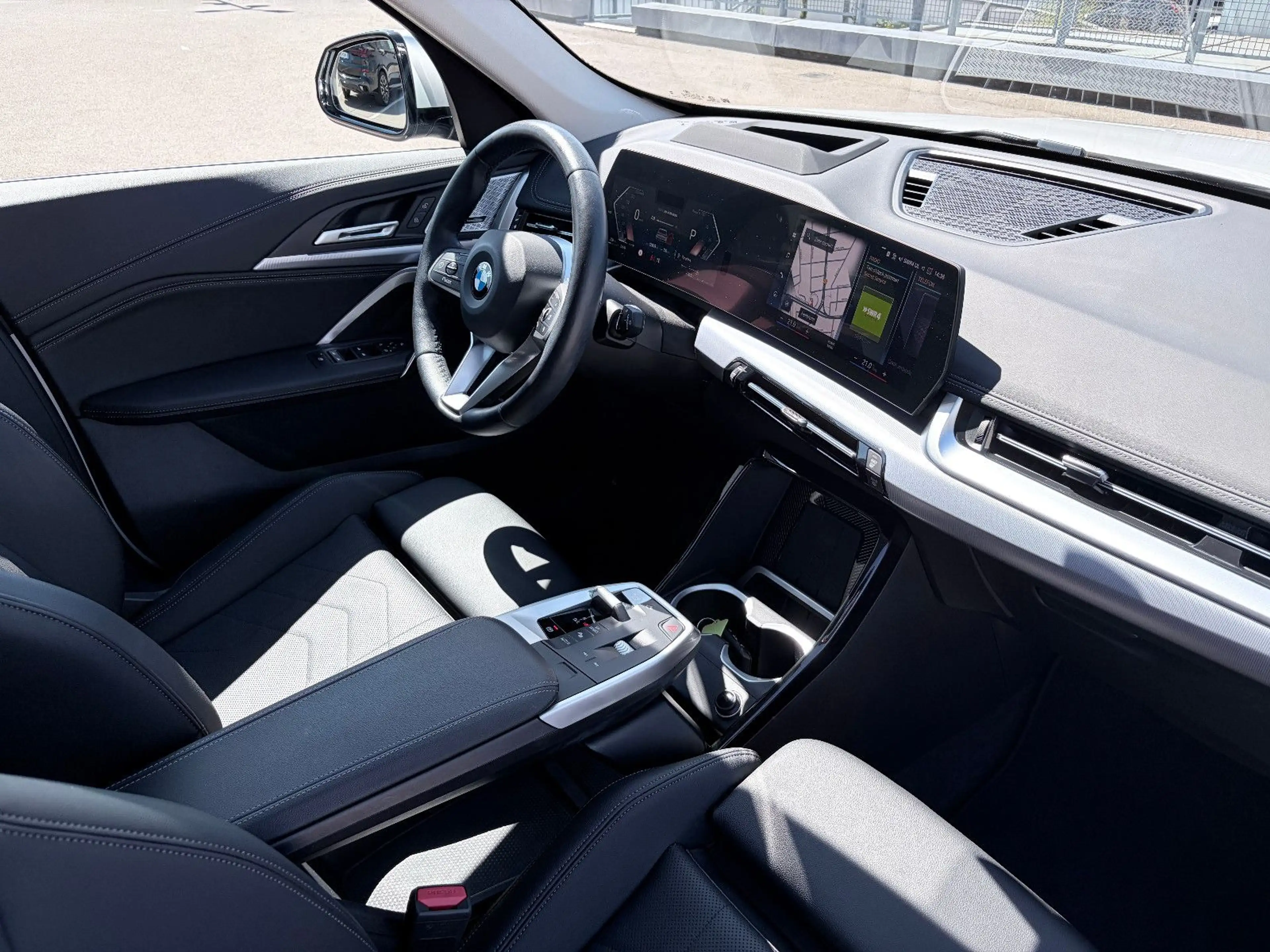 BMW X1 20d xDrive xLine PANO/HUD/360°/STOP&GO/LED — photo 12