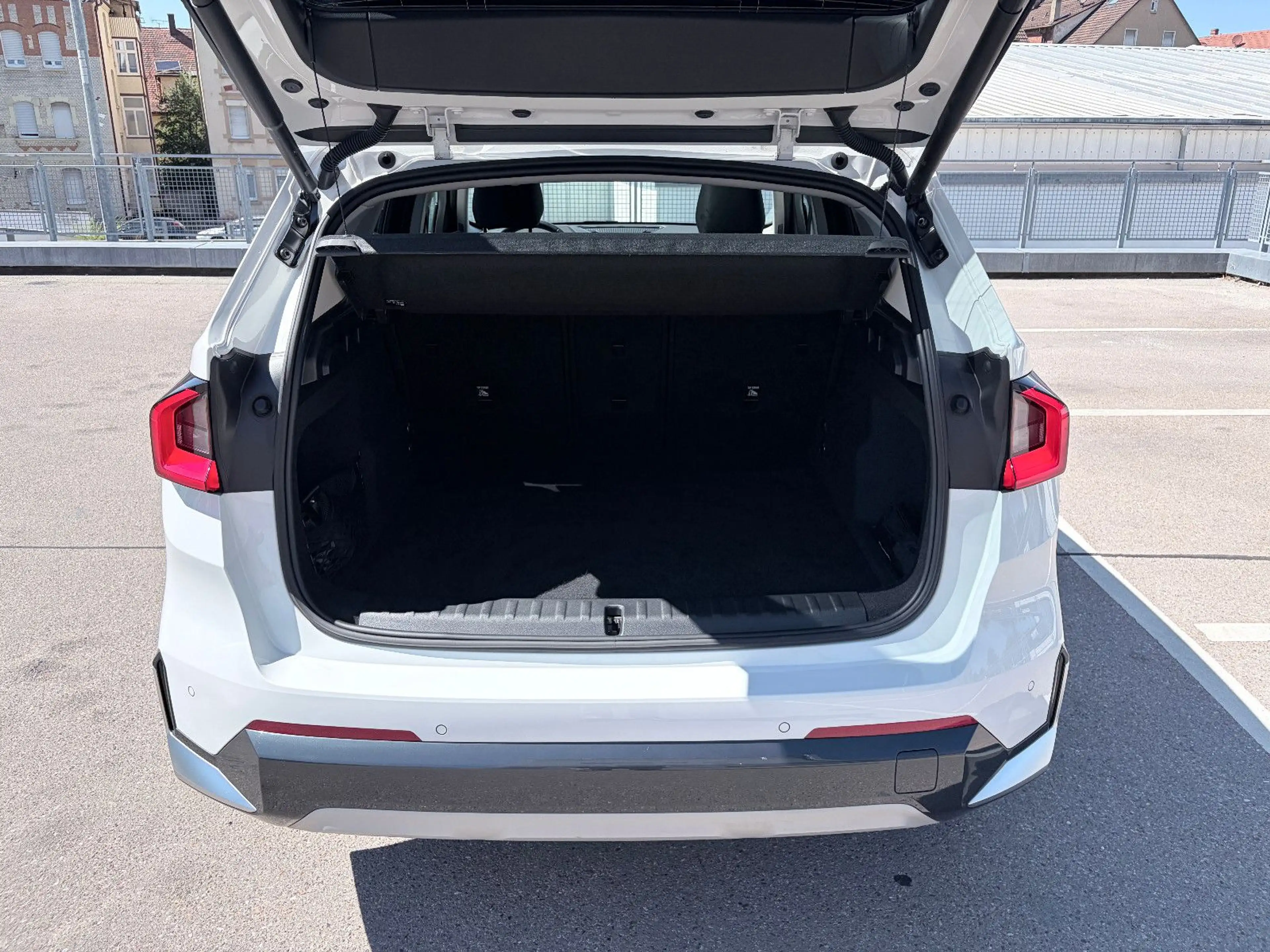 BMW X1 20d xDrive xLine PANO/HUD/360°/STOP&GO/LED — photo 14