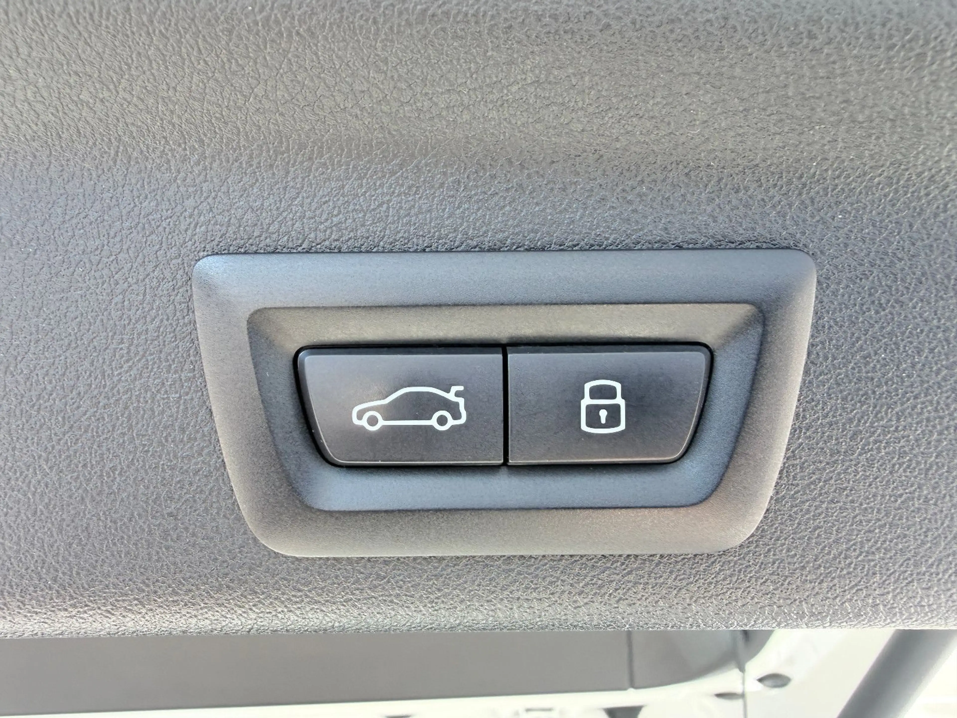 BMW X1 20d xDrive xLine PANO/HUD/360°/STOP&GO/LED — photo 15