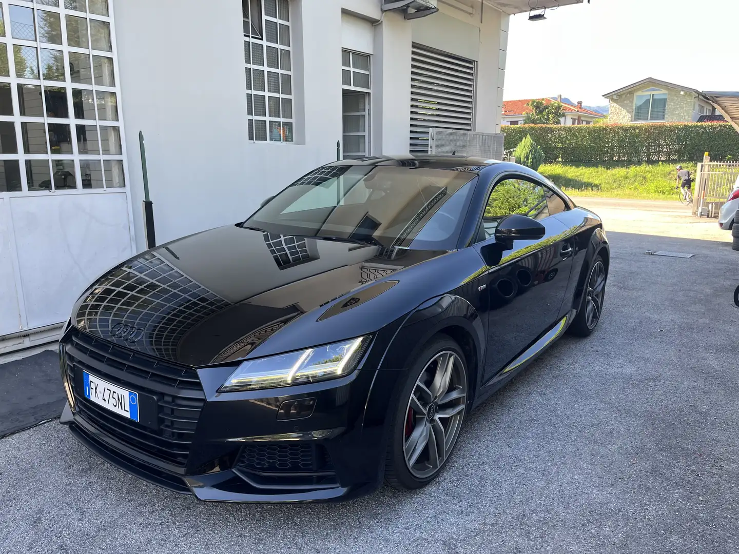 Audi TT Coupe 2.0 tdi ultra S line - 1