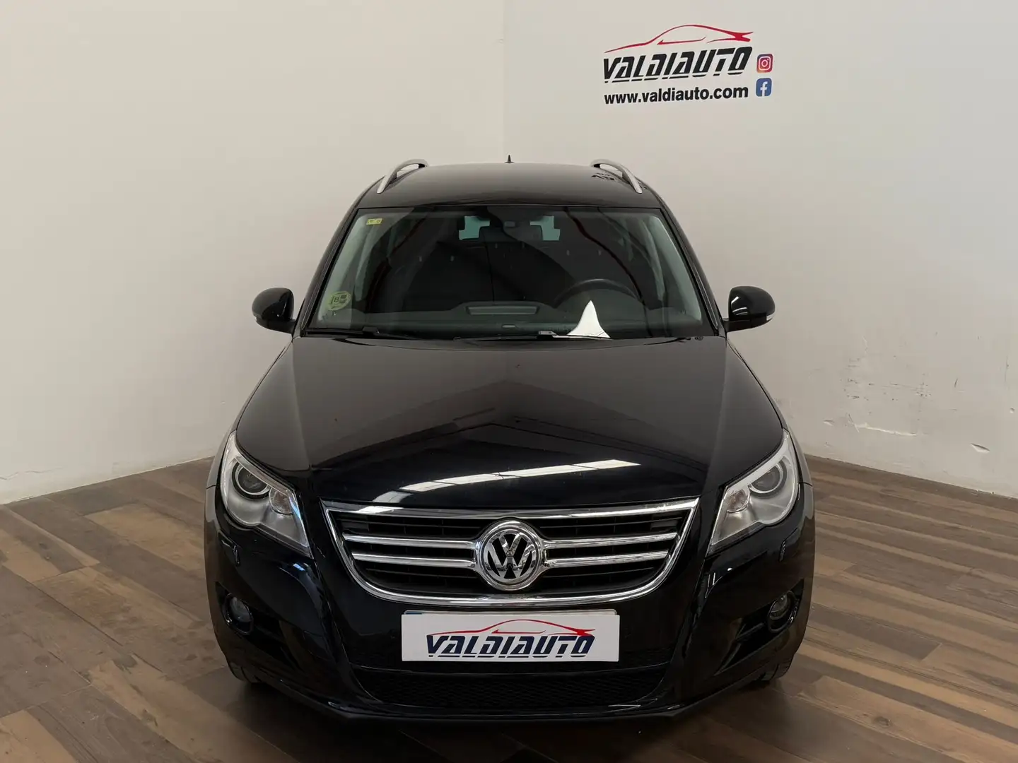 Volkswagen Tiguan 2.0TDI +Motion DSG Negro - 2
