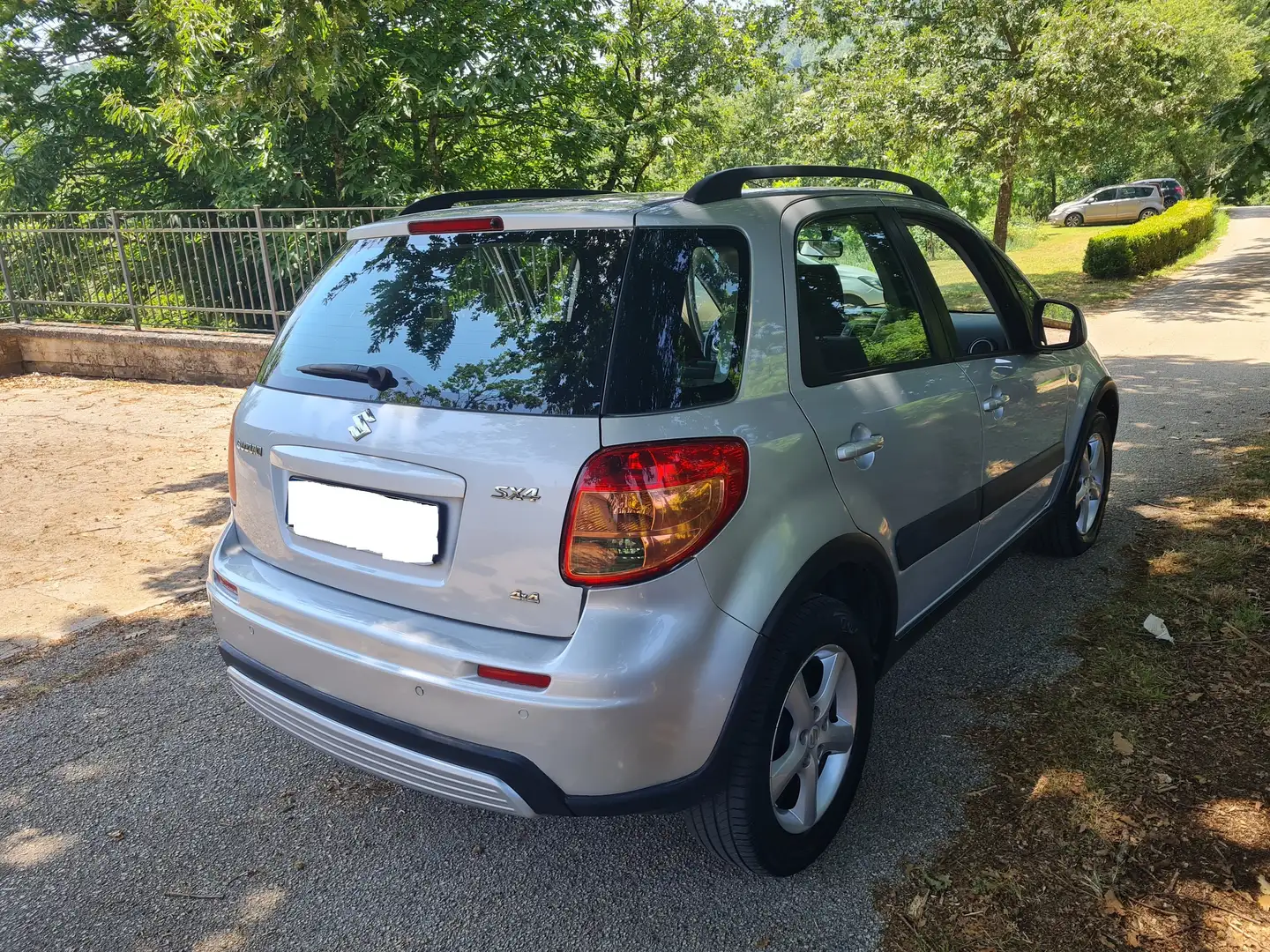 Suzuki SX4 SX4+1.6+vvt+16v+Outdoor+Line+4wd Szürke - 2