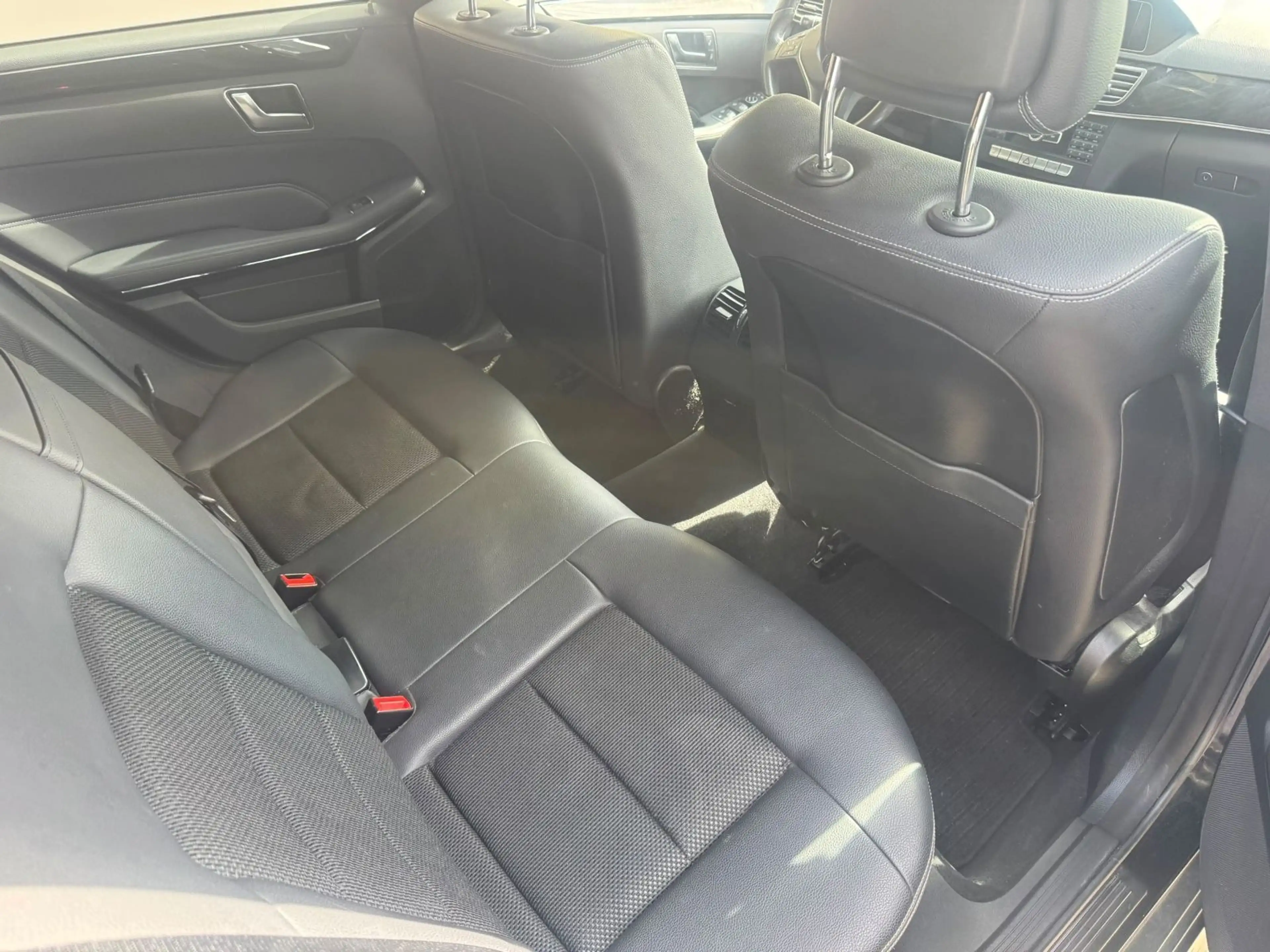 Mercedes-Benz E 250 T-Modell BlueTec |LEDER|2.HAND|EUR6 — photo 8