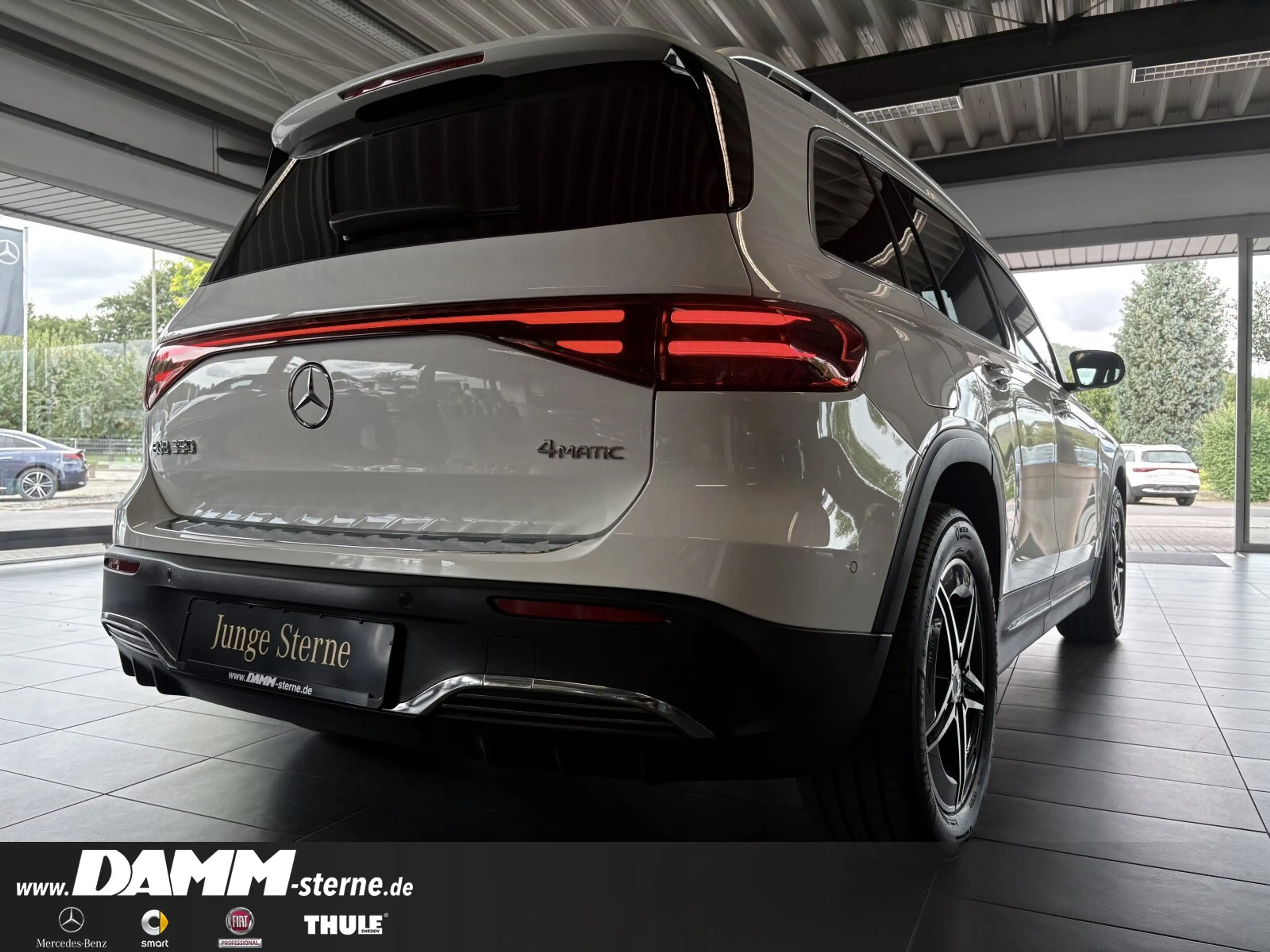 Mercedes-Benz EQB 350 EQB 350 4M AMG Premium/FAP/AHK/HUD/60M GA + Flex — photo 9