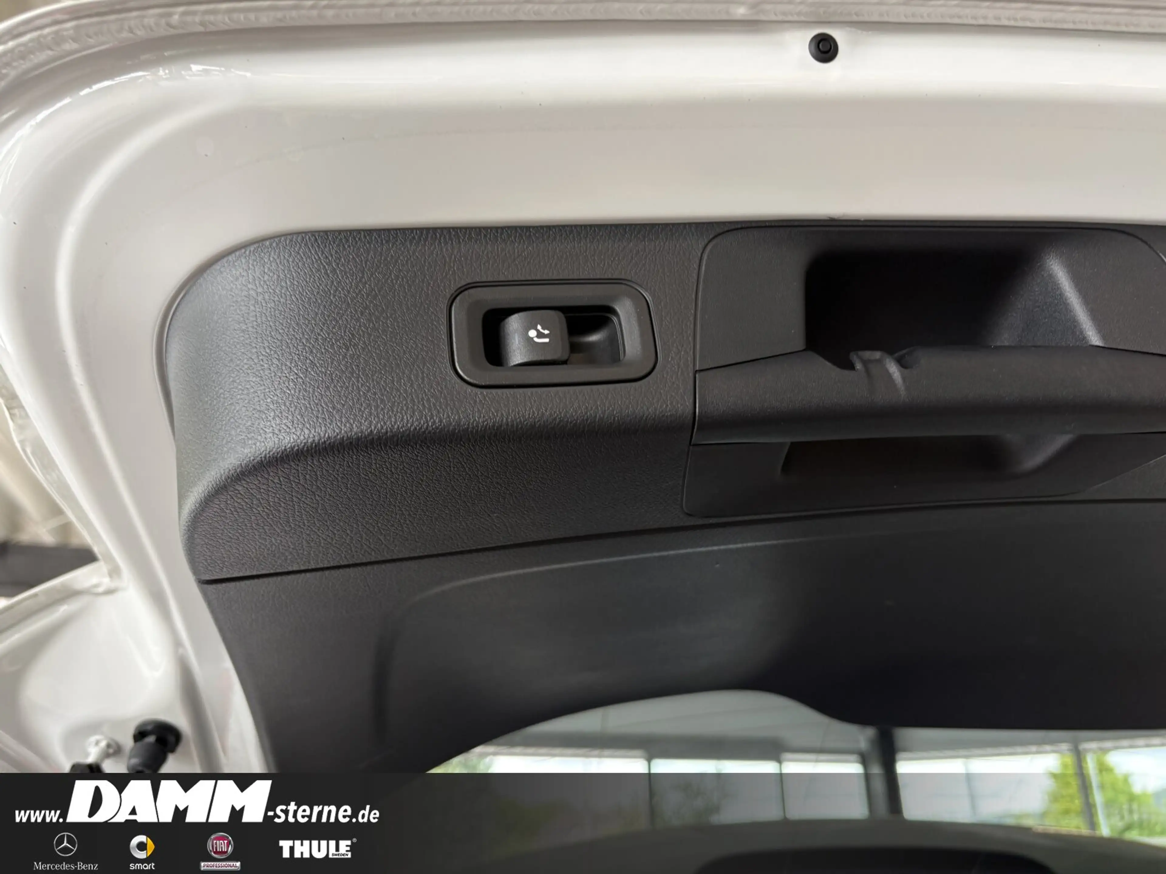 Mercedes-Benz EQB 350 EQB 350 4M AMG Premium/FAP/AHK/HUD/60M GA + Flex — photo 12