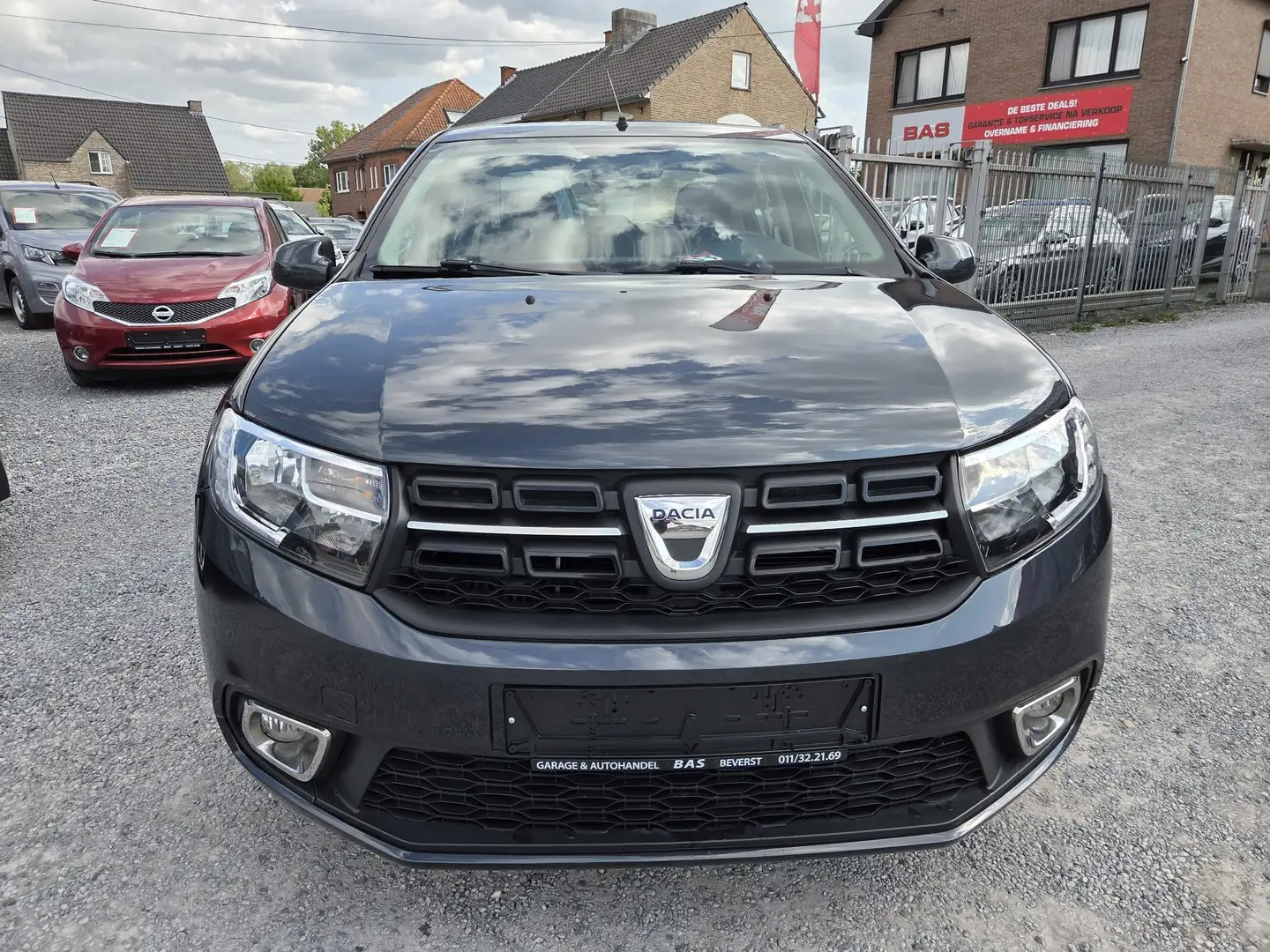 Dacia Logan 0.9 TCe☆1jOMNIUMGARANTIE☆NAVI☆CAM☆CRUISE☆AUTOMAAT! Grijs - 2