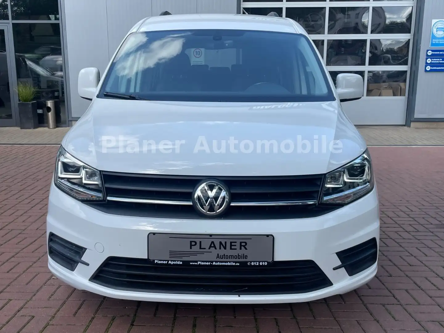 Volkswagen Caddy PKW Maxi 1.Hand 7.Sitzer Xenon Navi HU/AU Weiß - 2