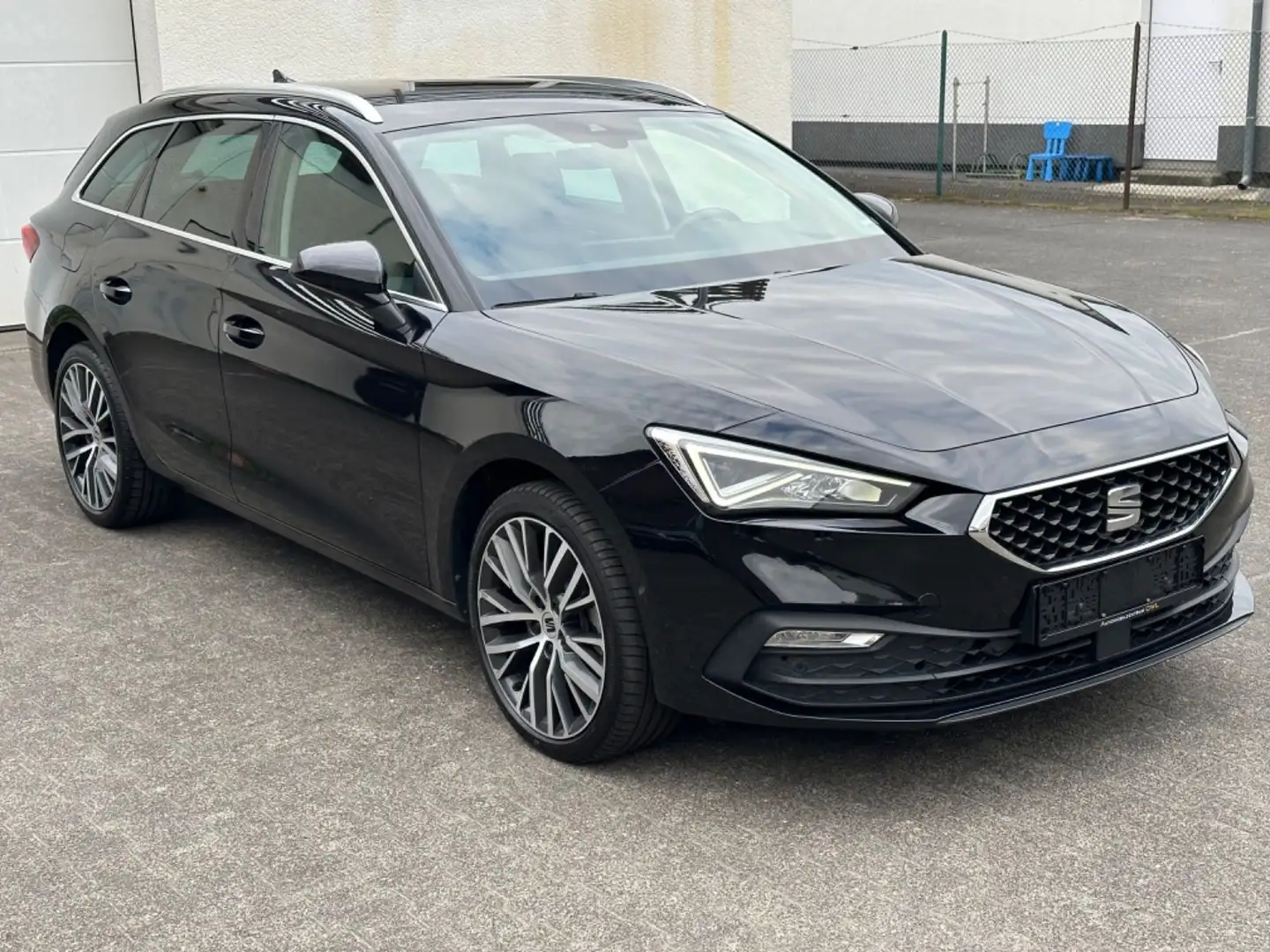SEAT Leon ST Xcellence VIRTUAL|ACC|SPUR|R.KAM|CARPLAY Noir - 1