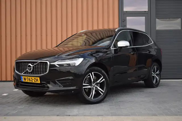 Volvo XC60 2.0 T8 Twin Engine AWD R-Design | Pano | Trekhaak
