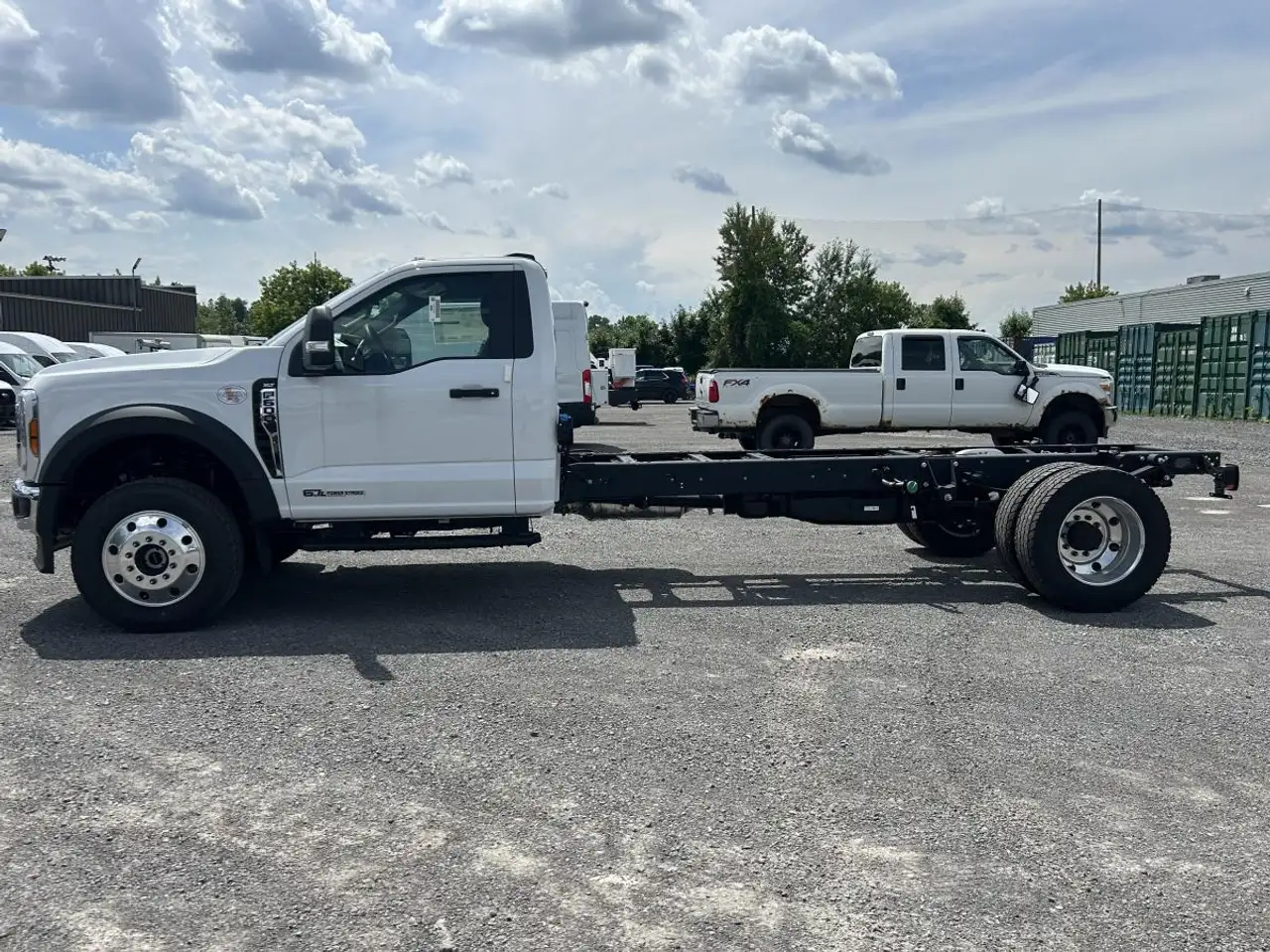 Ford F-600 Super Duty снимка Ford F-600 Super Duty