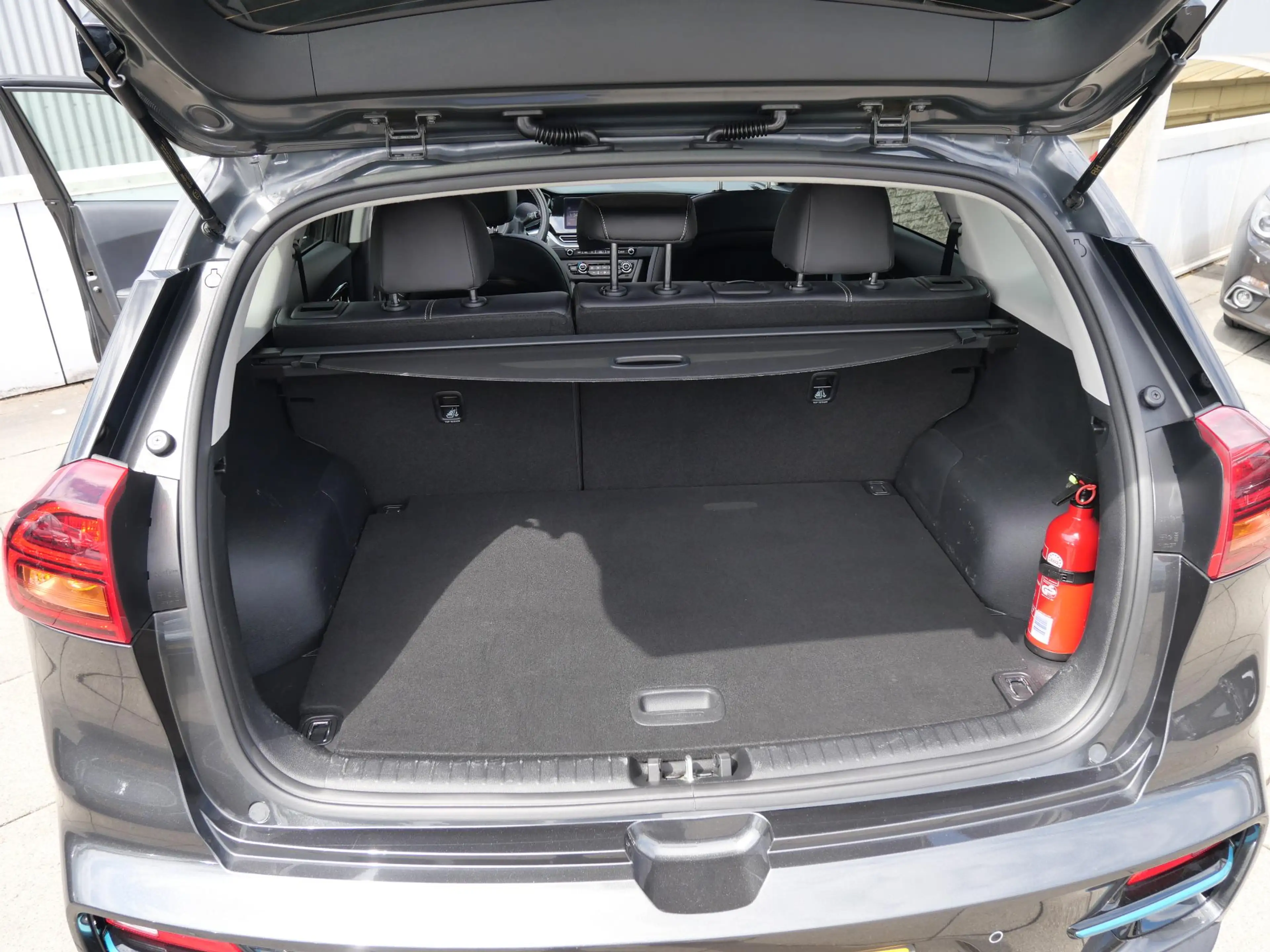 Kia e-Niro DynamicPlusLine 64 kWh | Cruise | Keyless | Navi | — photo 9