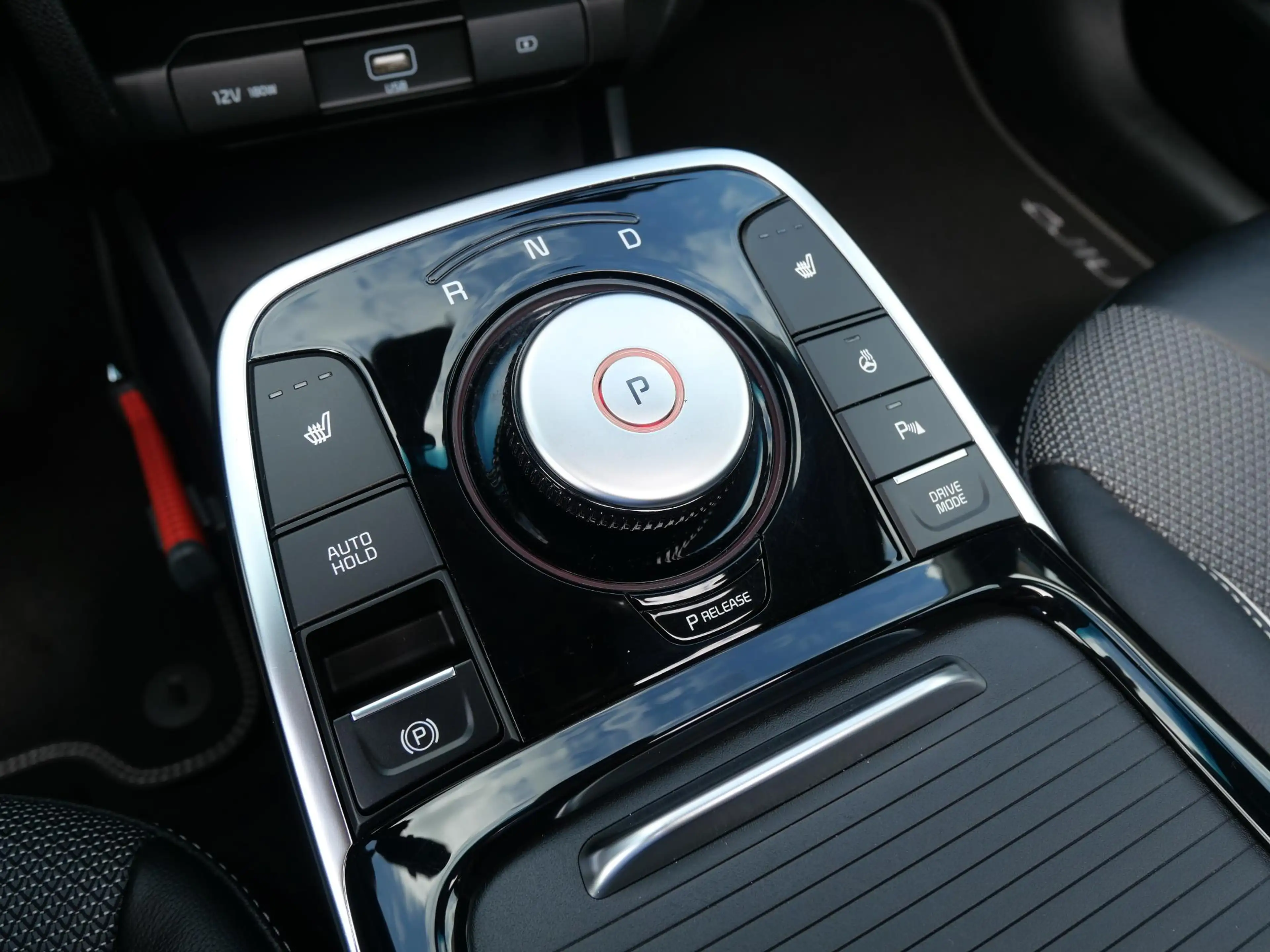 Kia e-Niro DynamicPlusLine 64 kWh | Cruise | Keyless | Navi | — photo 13