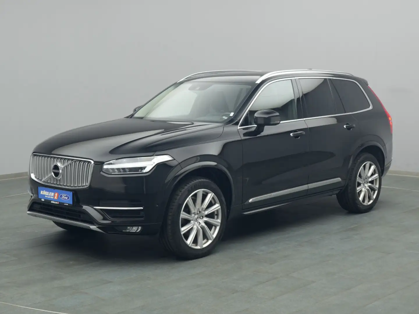 Volvo XC90 Schwarz - 2