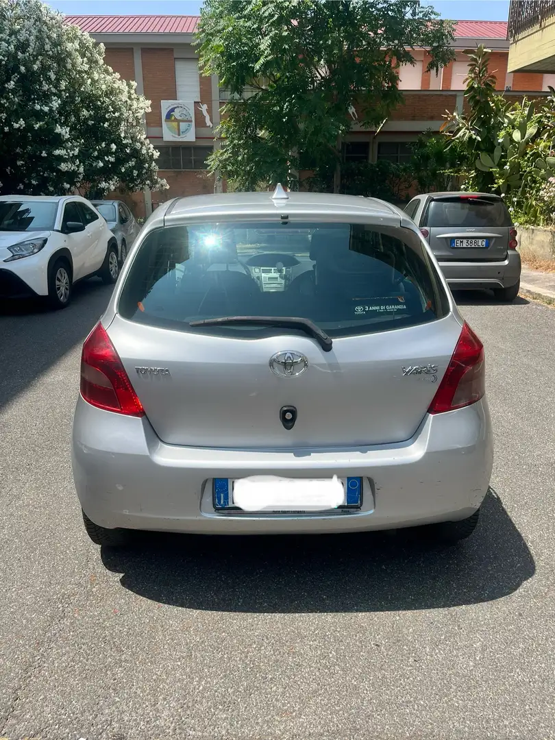 Toyota Yaris 5p 1.3 Luna Argento - 2