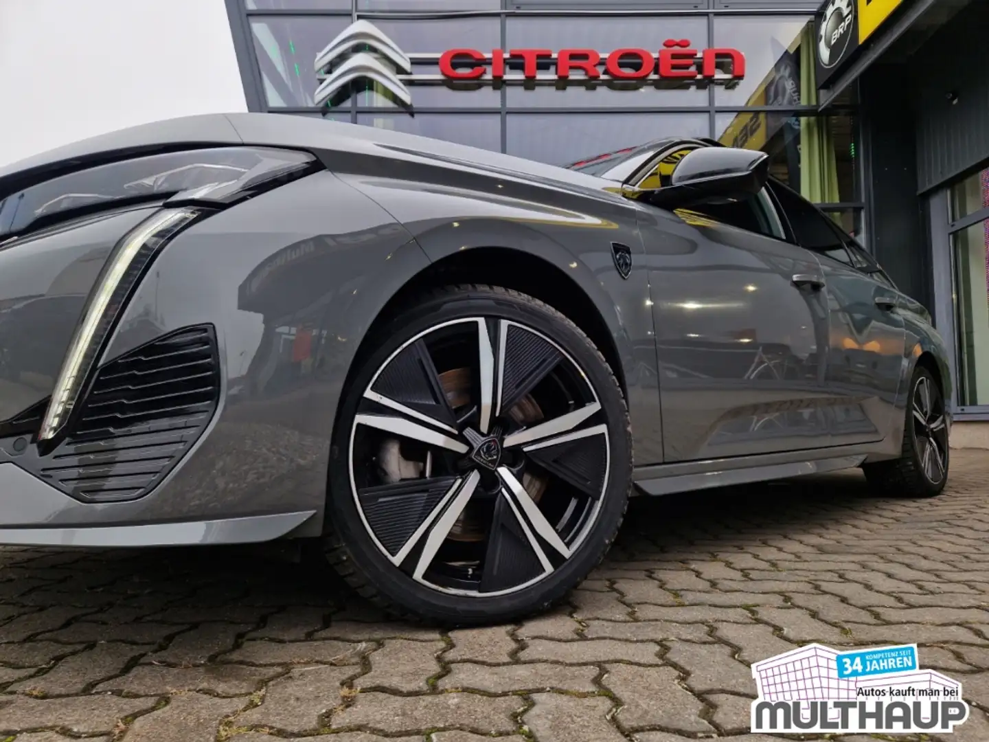 Peugeot 308 SW GT Plug-In Hybrid 225 MATRIX ACC PDC Grau - 2