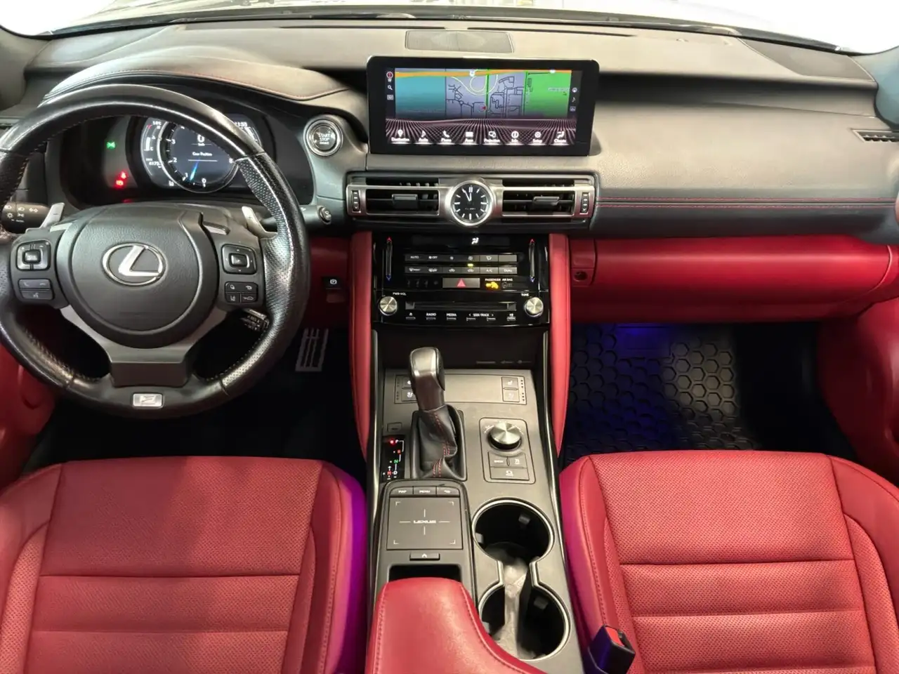 Lexus IS снимка Lexus IS