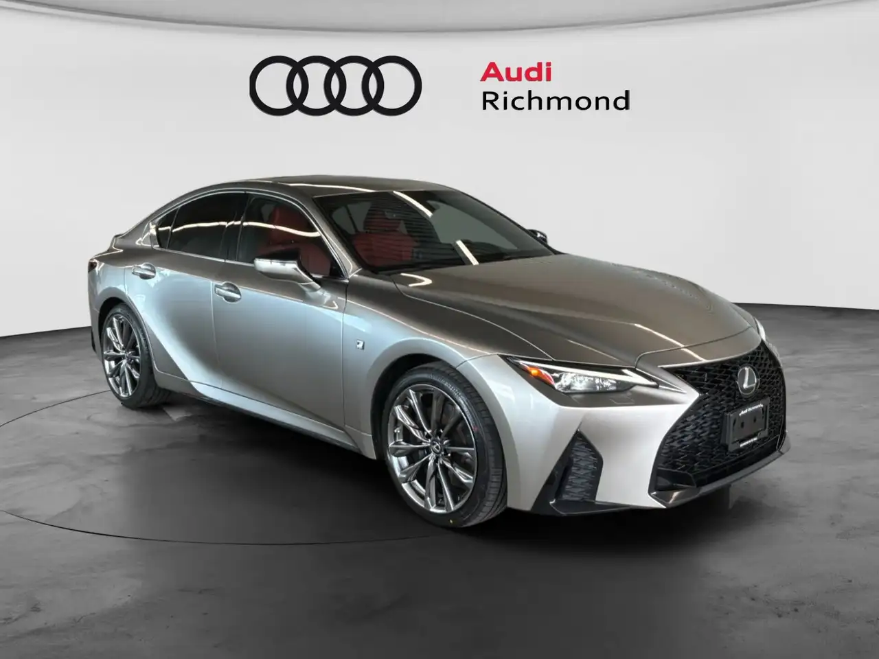 Lexus IS снимка Lexus IS