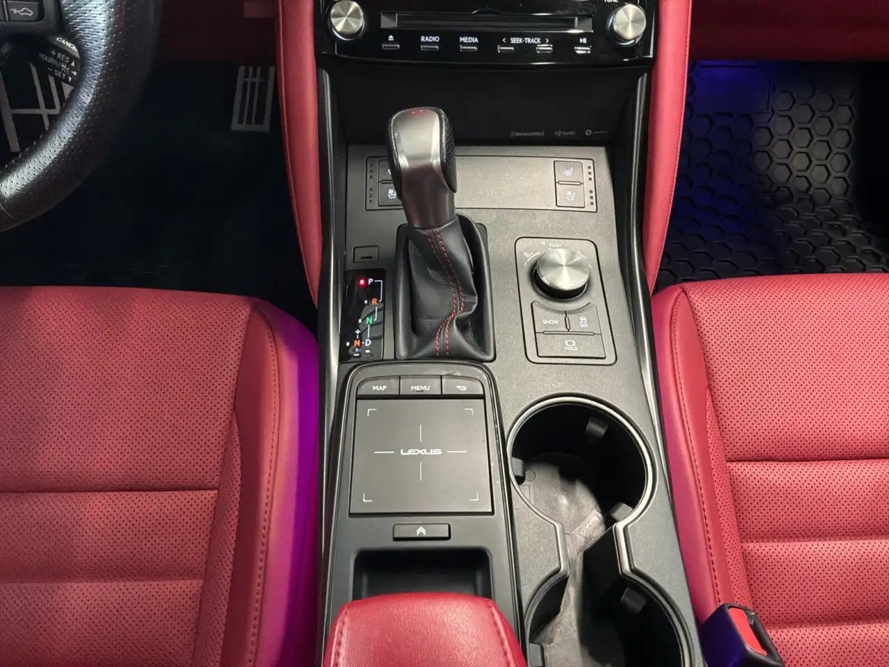 Lexus IS снимка Lexus IS