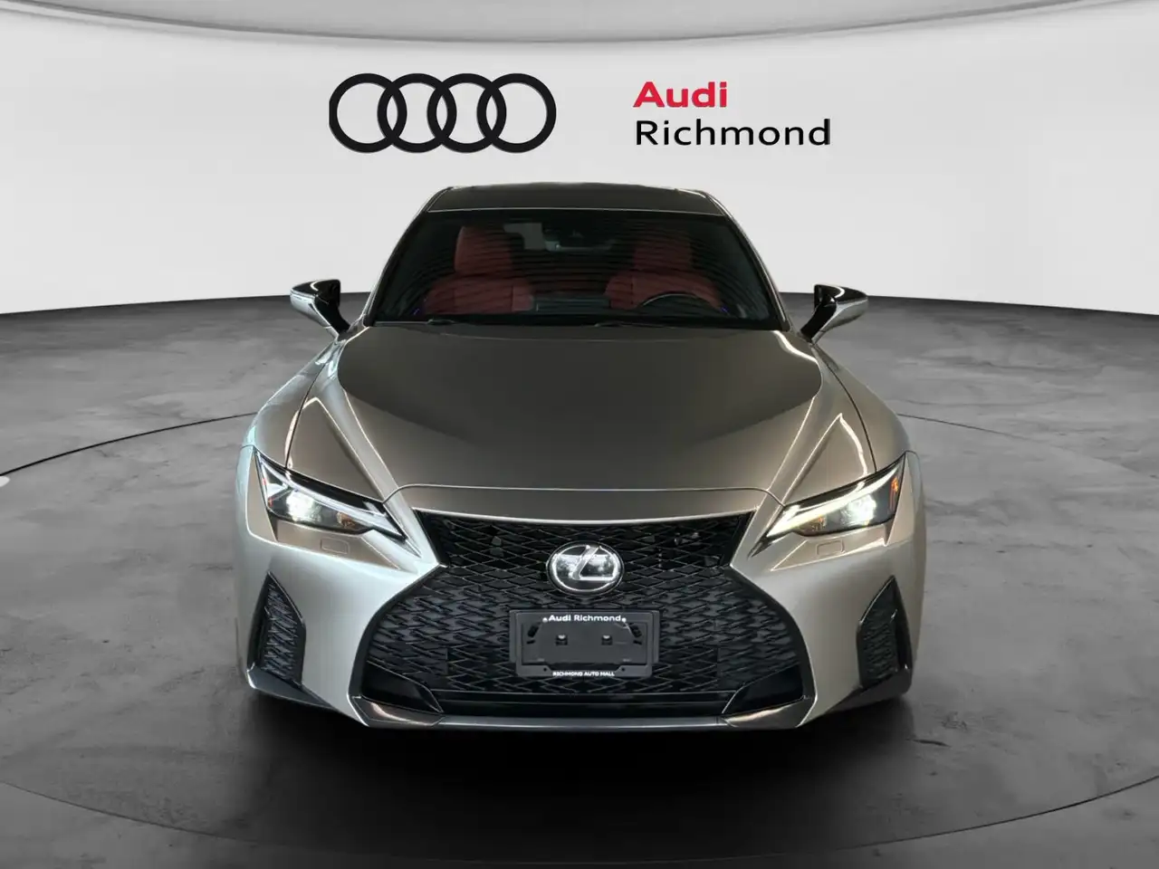 Lexus IS снимка Lexus IS