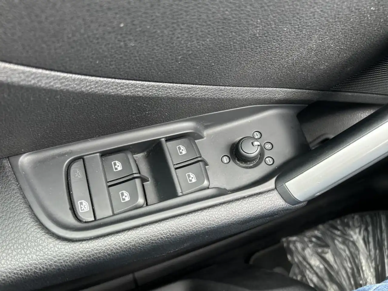 Audi Q2 35 TFSI S-Tronic Business Advanced NAVI+FULL LED+CAMERA, миниатюра 19