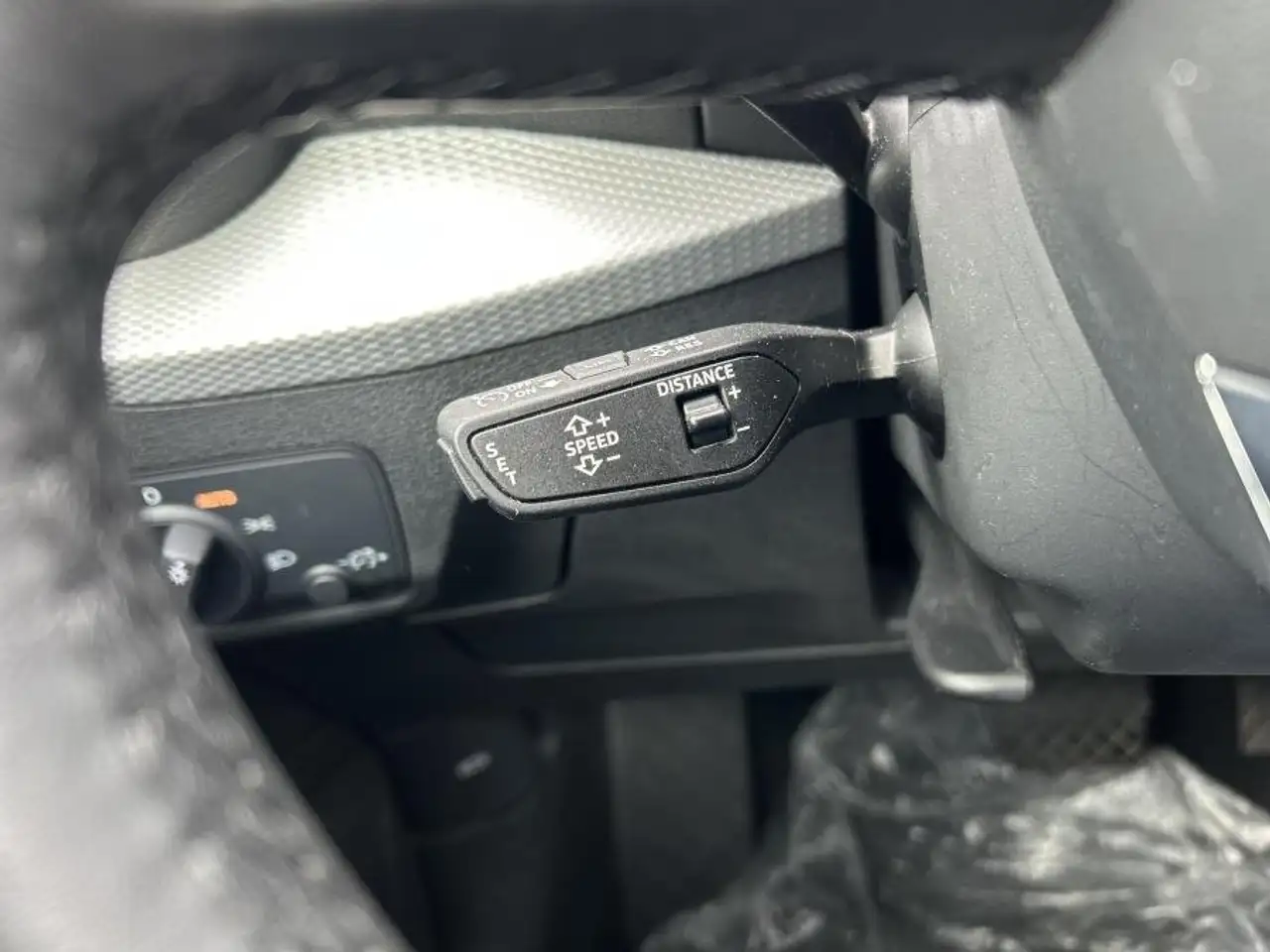 Audi Q2 35 TFSI S-Tronic Business Advanced NAVI+FULL LED+CAMERA, миниатюра 18