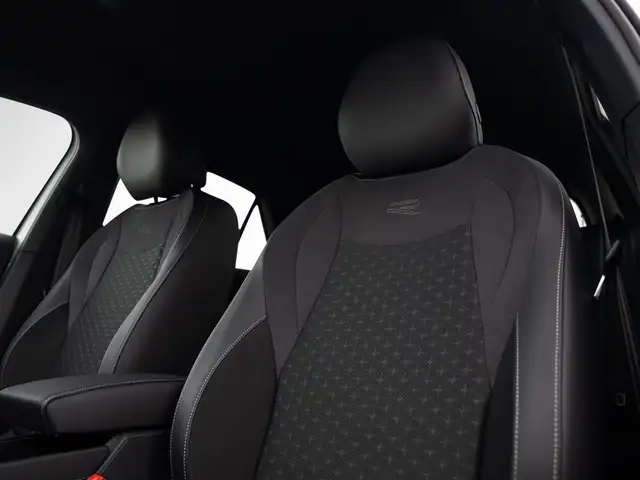 Volkswagen T-Roc view 10