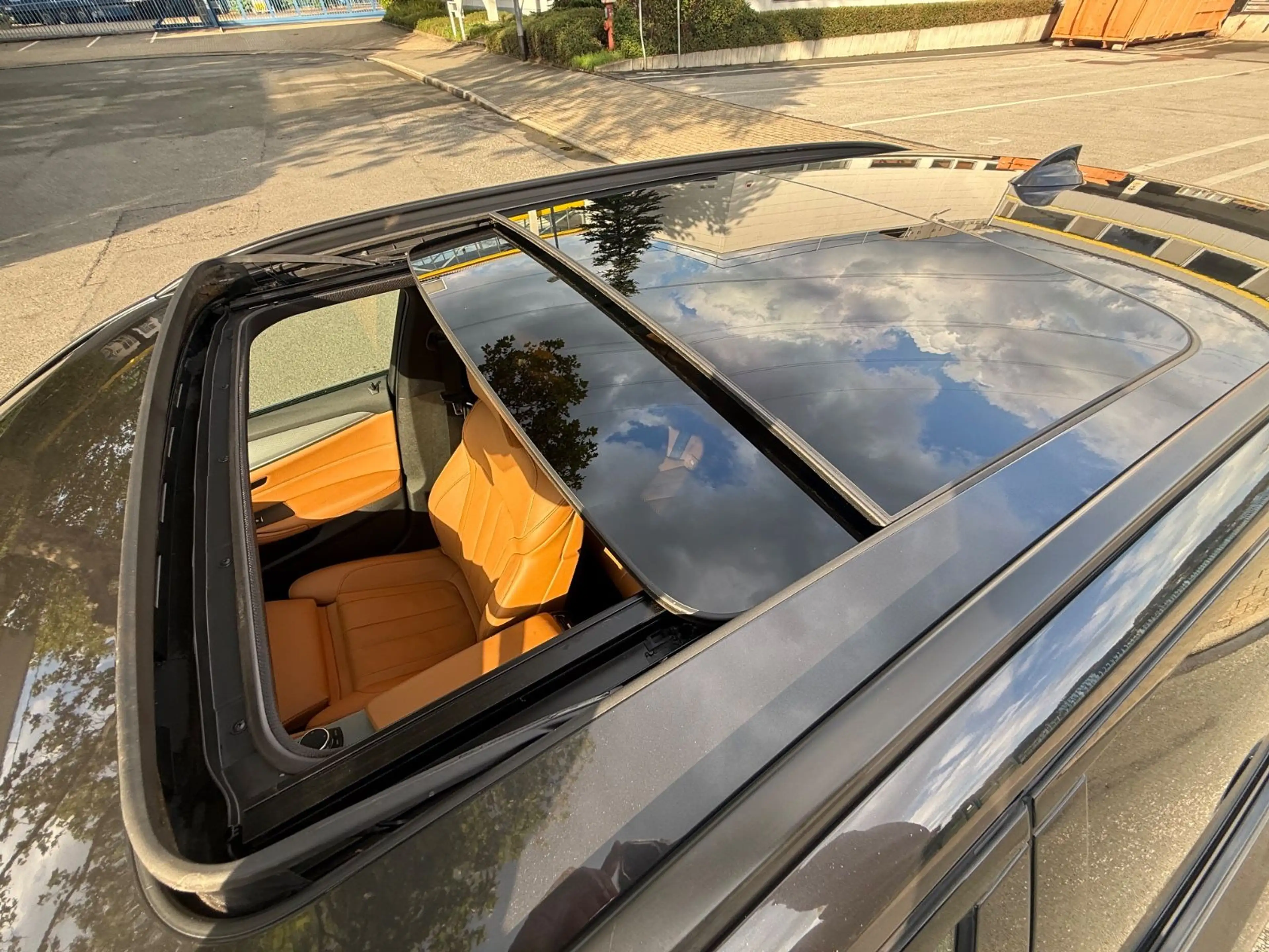 BMW 540 i Touring *M-SPORT*PANO*MEMORY*XDRIVE* — photo 12
