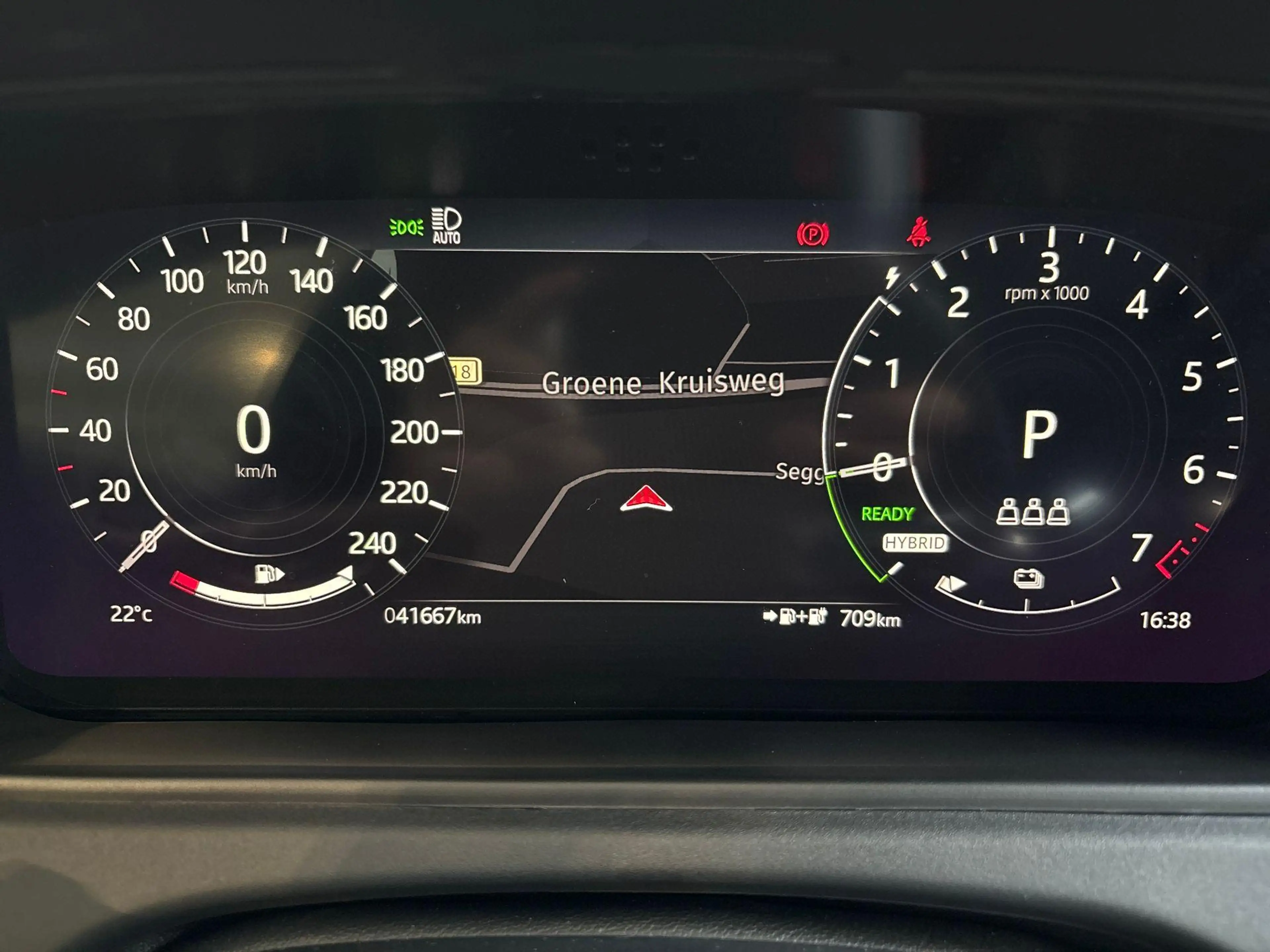 Land Rover Range Rover Velar P400e S | Black Pack | Tow Pack | 20 inch | Contra — photo 17