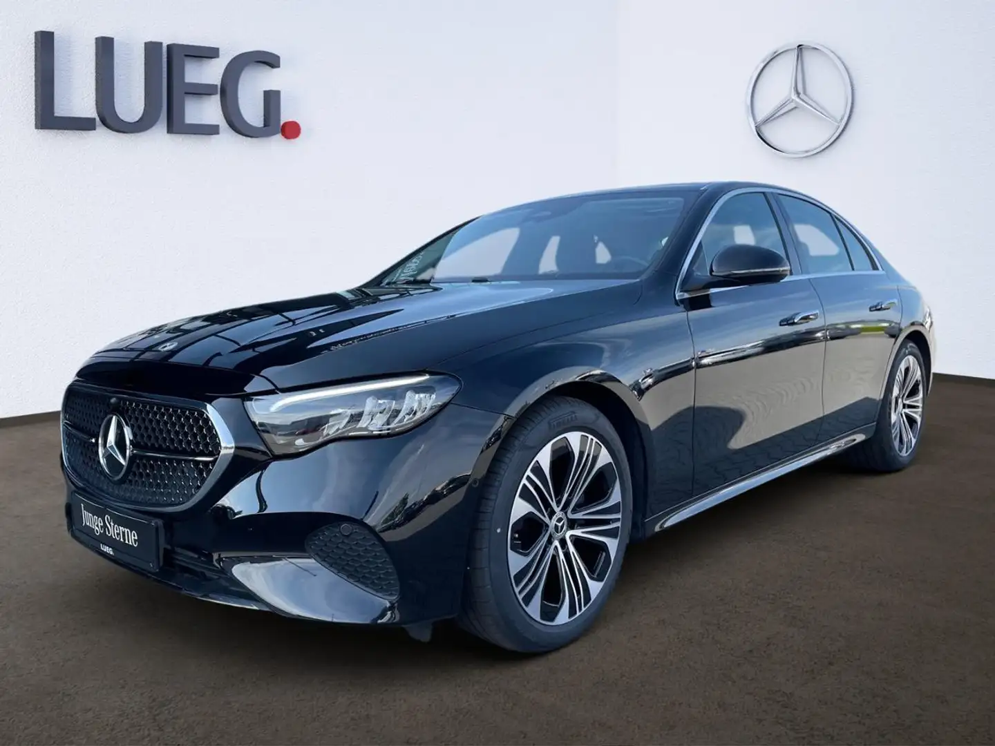Mercedes-Benz E 220 d  AVANTGARDE-ADVANCED+PANODACH+LENKRADHZG Zwart - 2